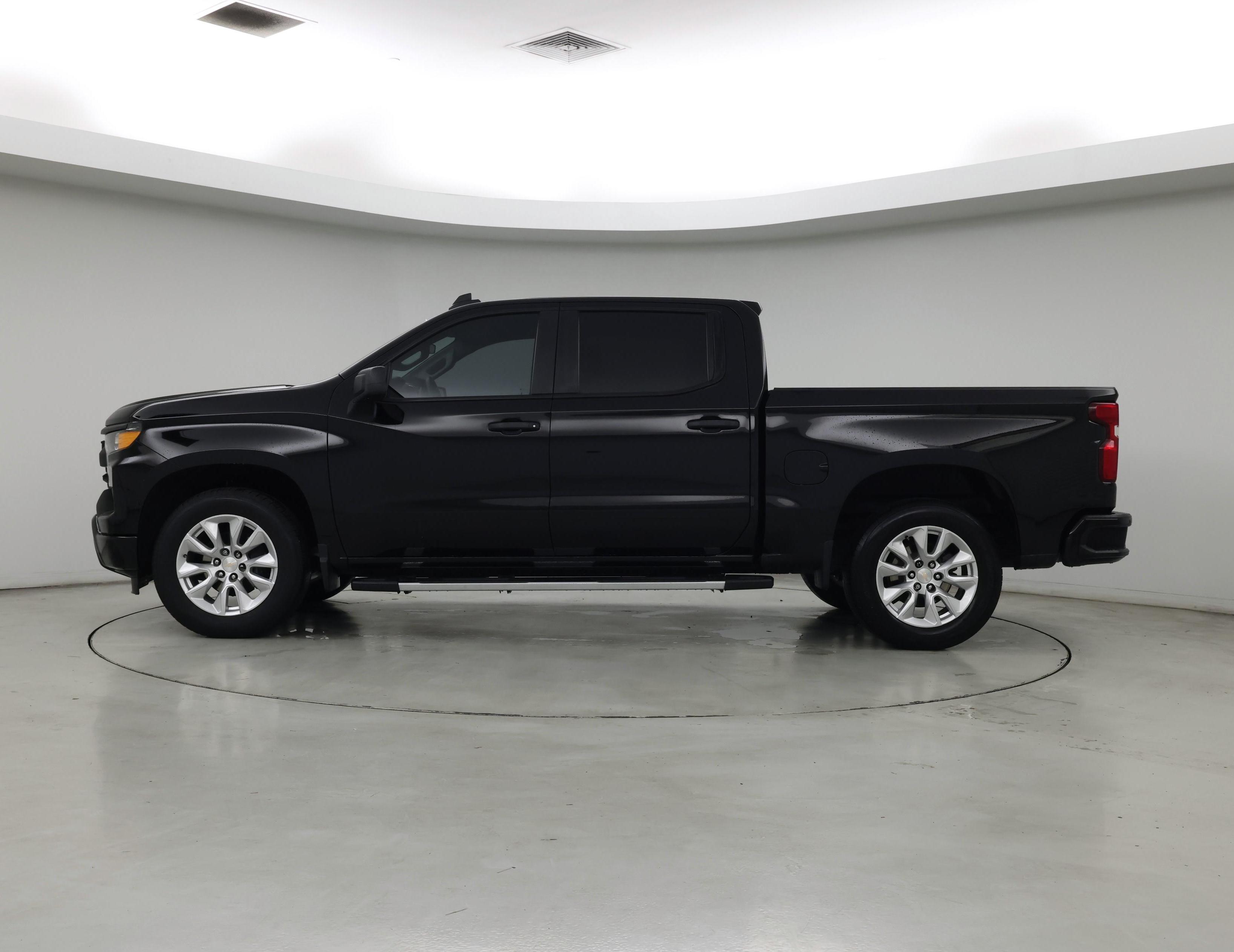 Thumbnail: 2022 Chevrolet Silverado 1500 - 3