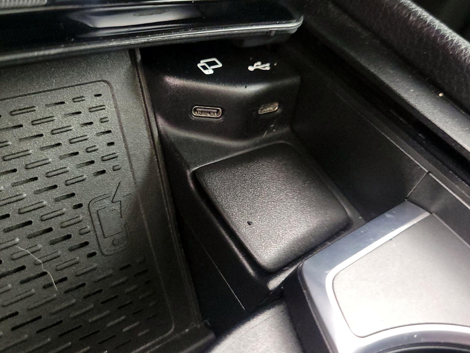 Thumbnail: 2020 Mercedes-Benz GLE - 19