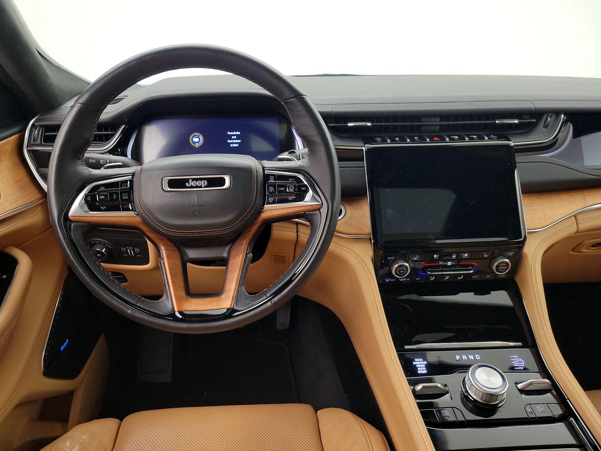 Thumbnail: 2023 Jeep Grand Cherokee - 10