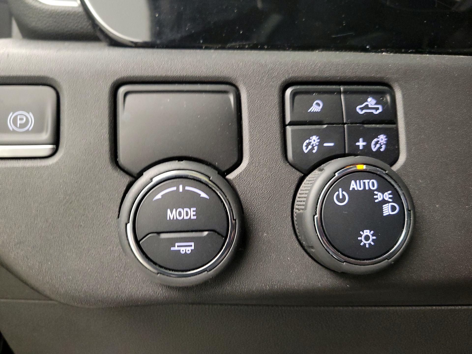 Thumbnail: 2023 Chevrolet Silverado 1500 - 13