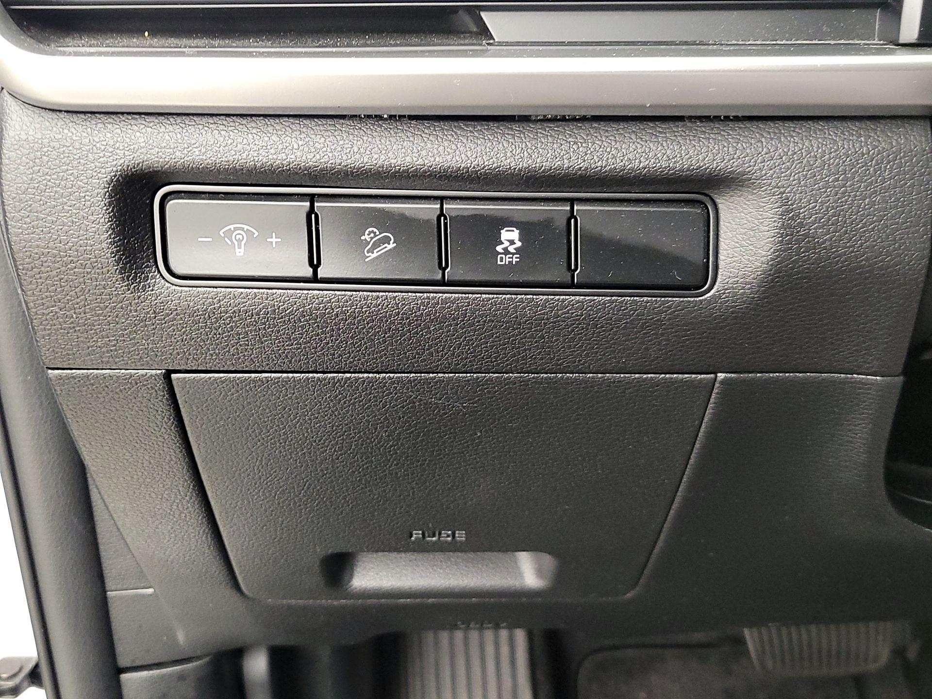 Thumbnail: 2023 Kia Telluride - 13