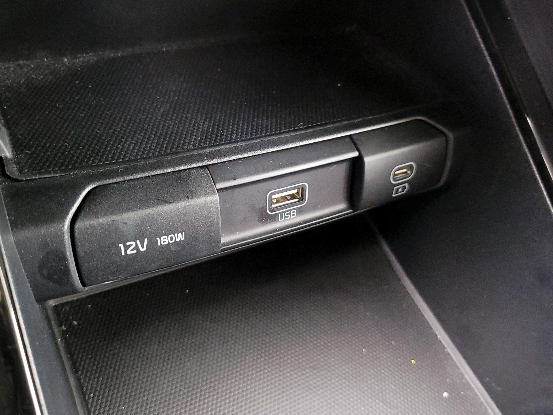 Thumbnail: 2023 Kia Telluride - 19