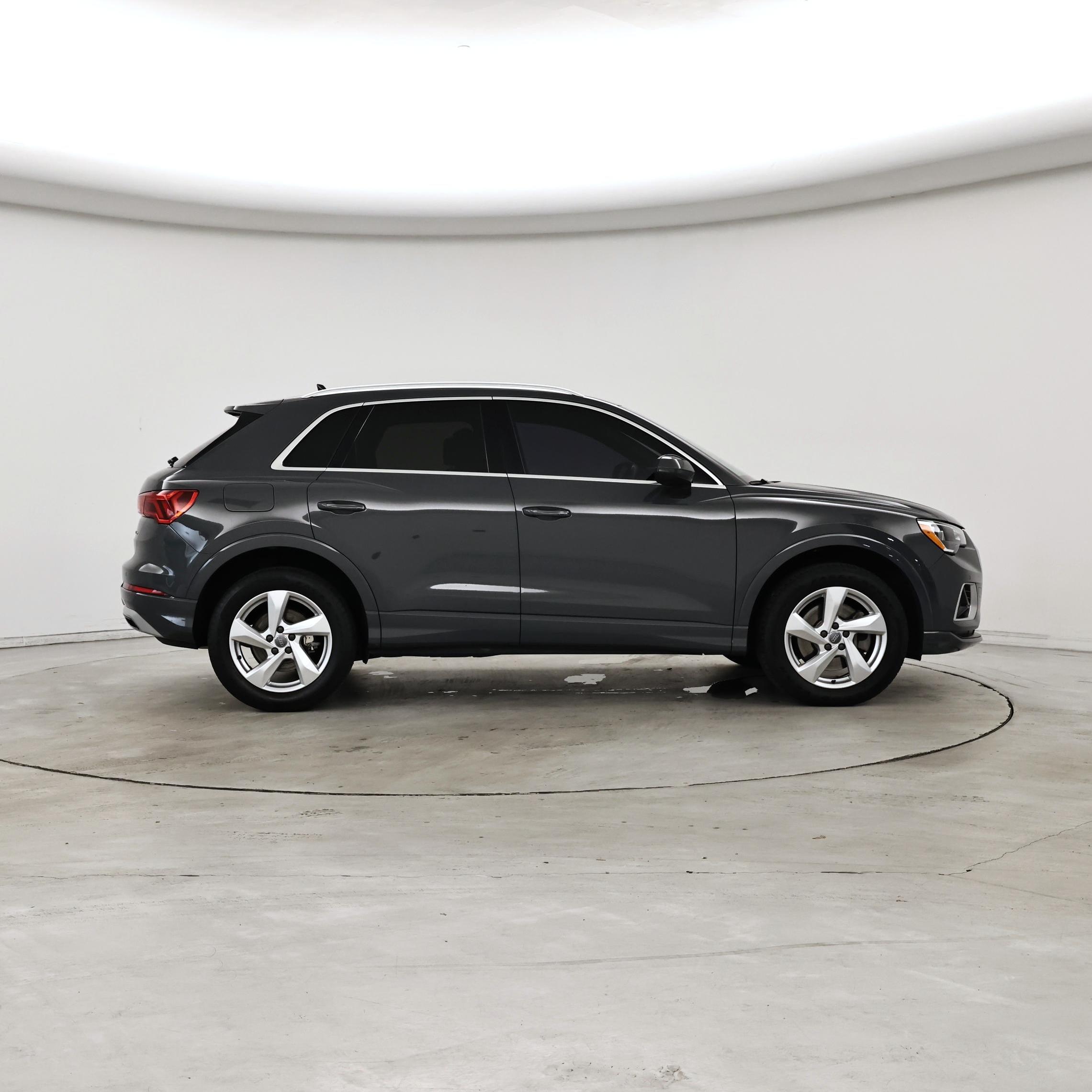 Thumbnail: 2020 Audi Q3 - 7