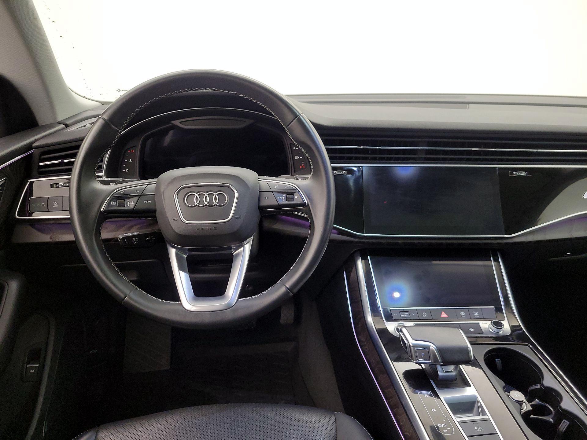 Thumbnail: 2022 Audi Q8 - 10