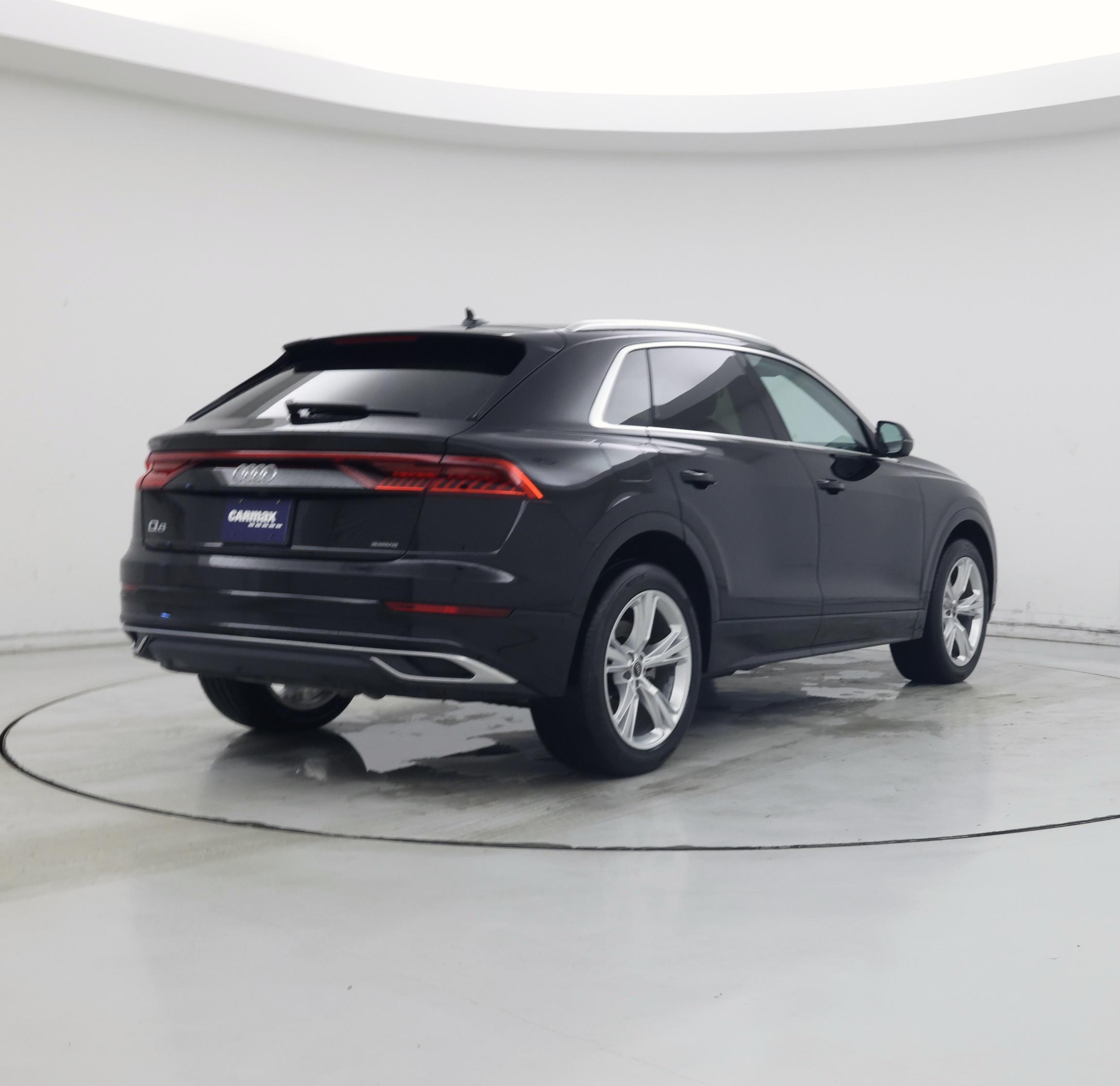 Thumbnail: 2022 Audi Q8 - 8