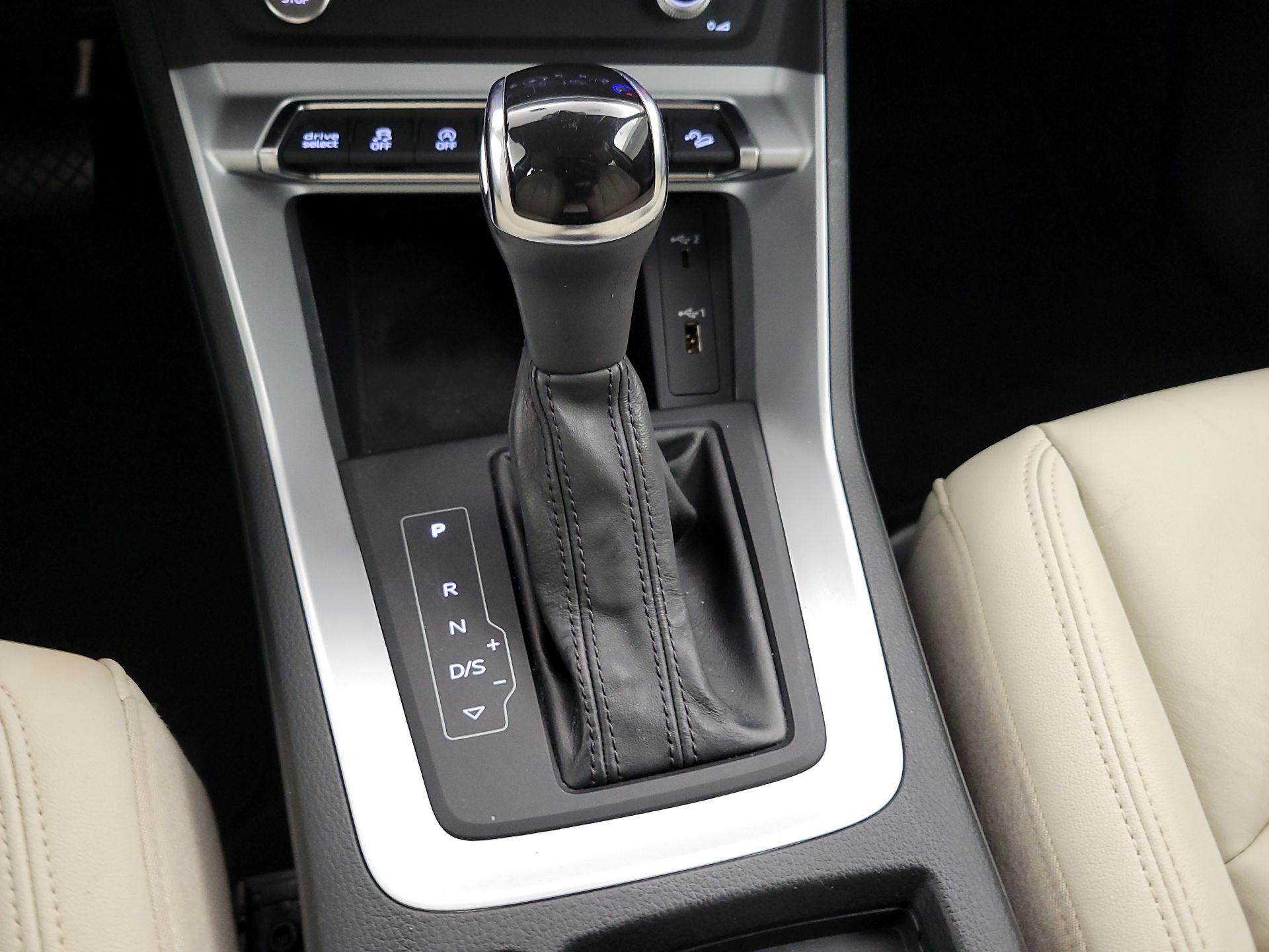 Thumbnail: 2020 Audi Q3 - 17