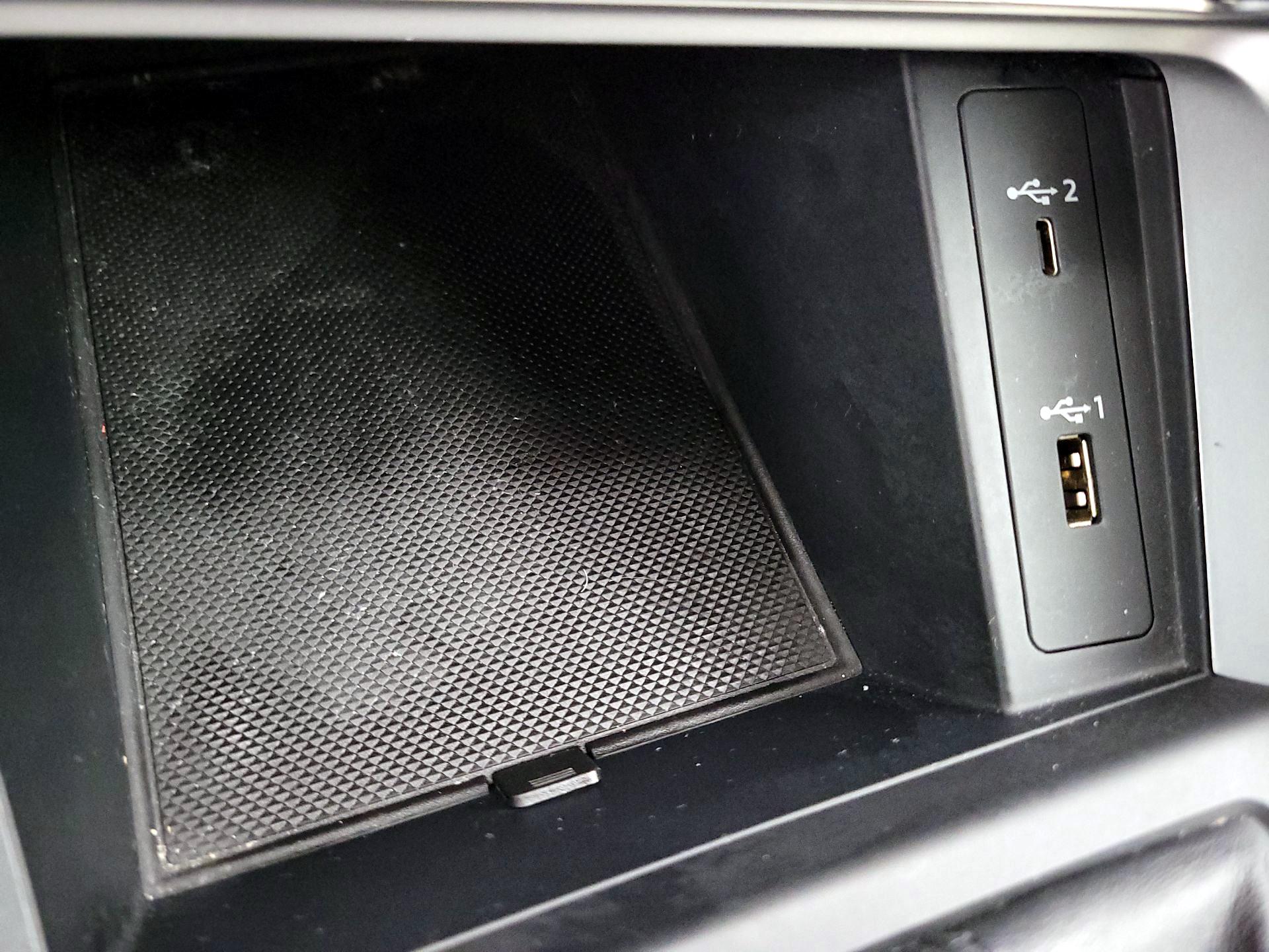 Thumbnail: 2020 Audi Q3 - 18