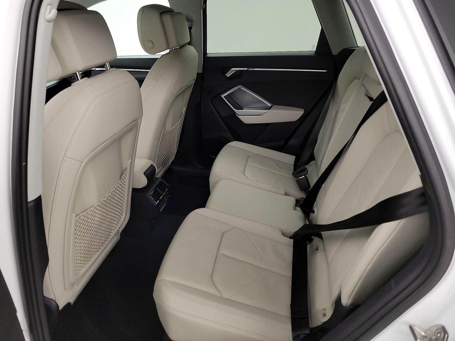 Thumbnail: 2020 Audi Q3 - 20