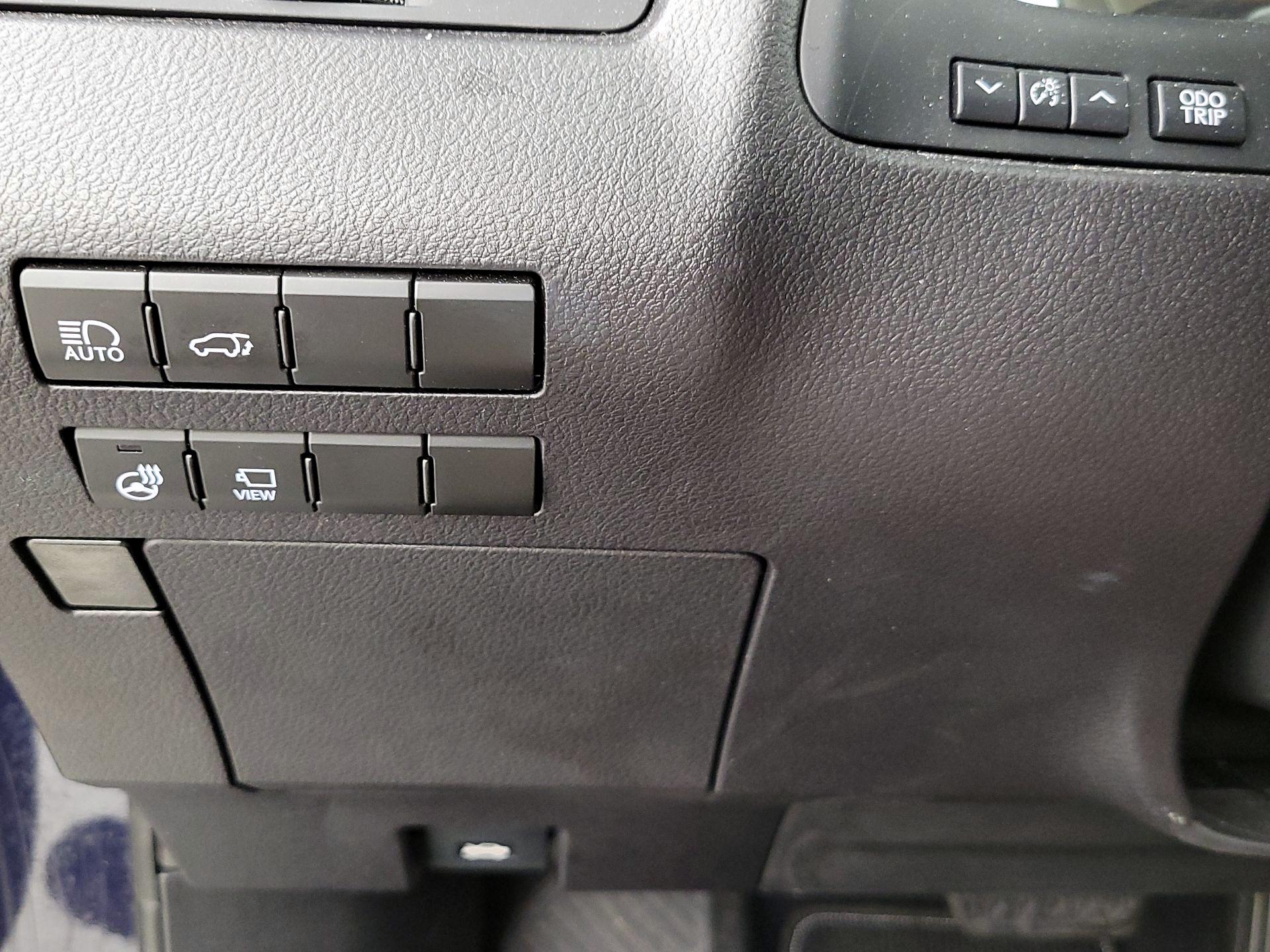 Thumbnail: 2021 Lexus RX - 13