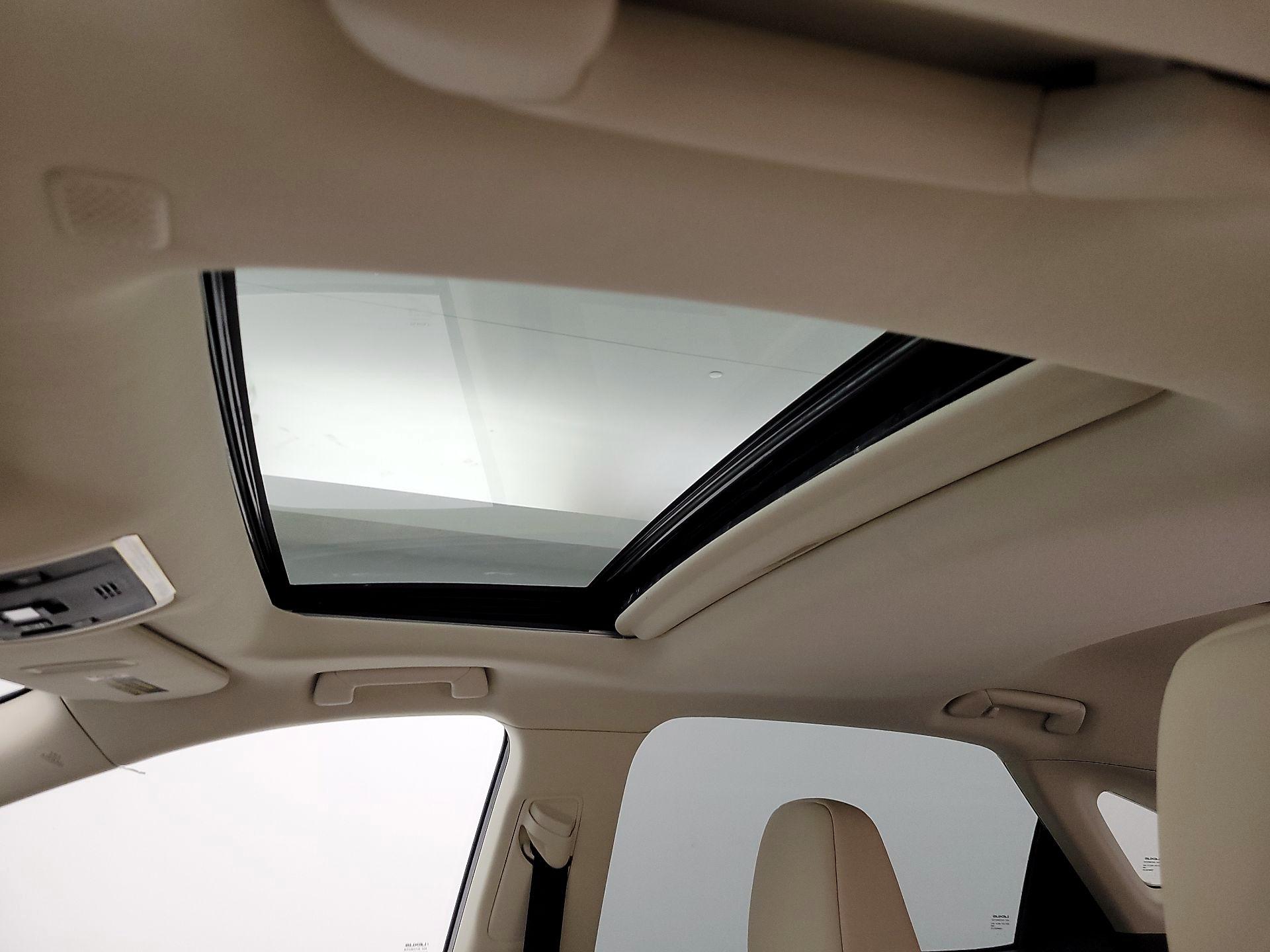 Thumbnail: 2021 Lexus RX - 20