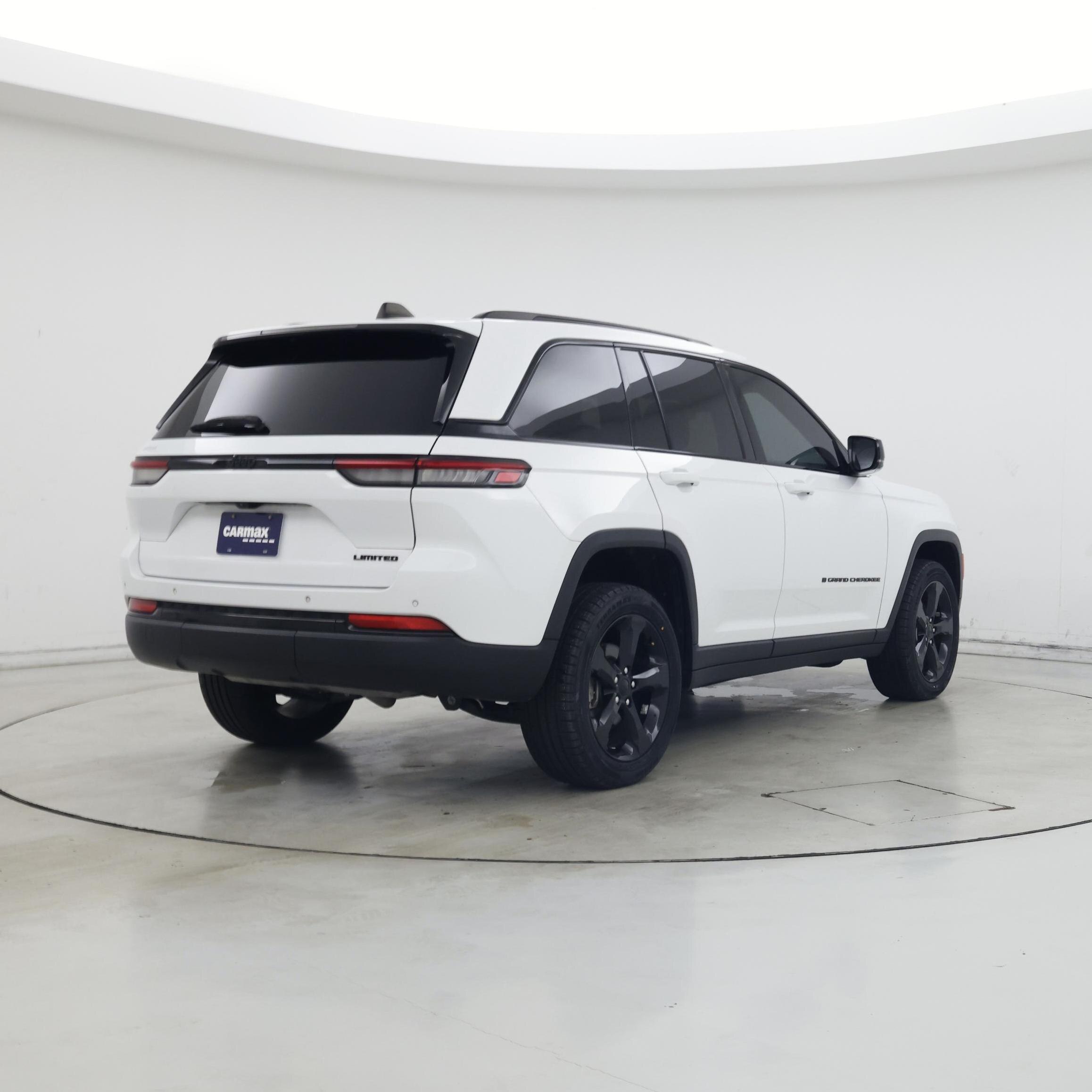 Thumbnail: 2023 Jeep Grand Cherokee - 8