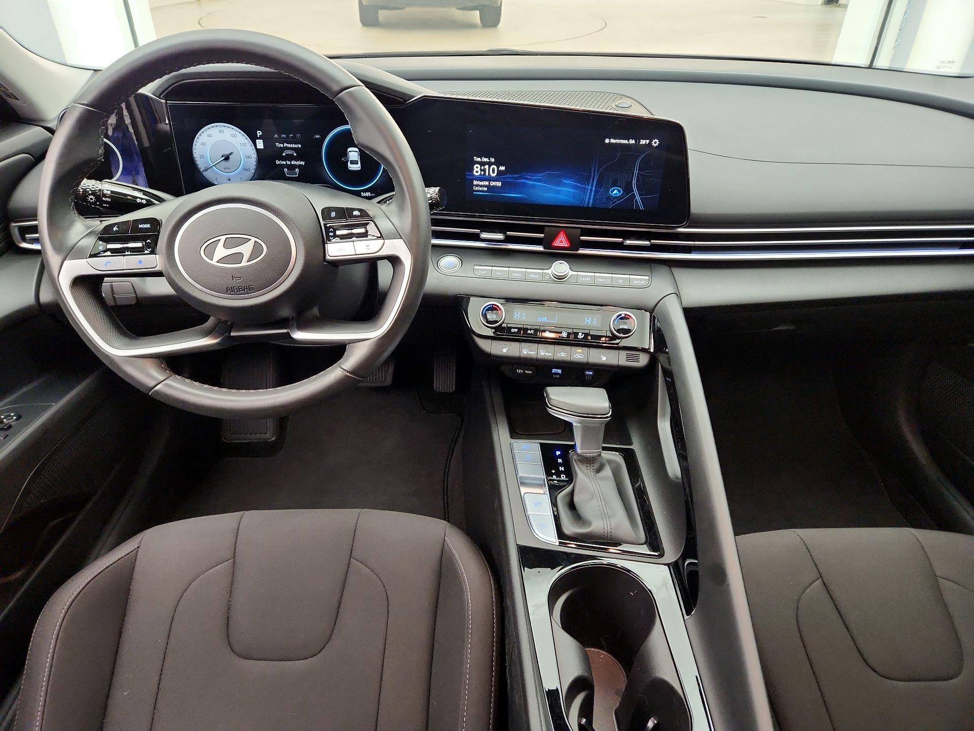 Thumbnail: 2024 Hyundai Elantra - 9