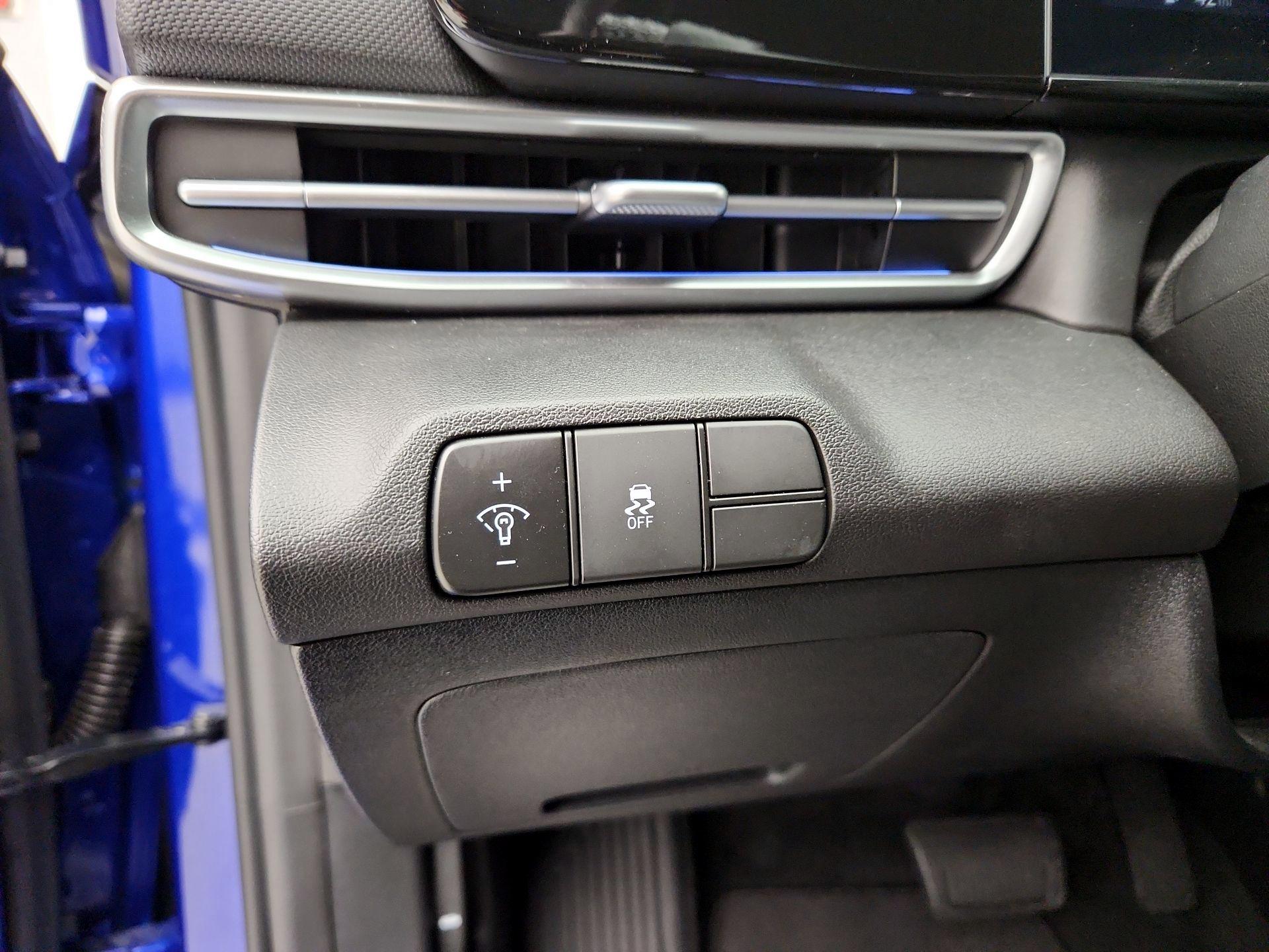 Thumbnail: 2024 Hyundai Elantra - 13