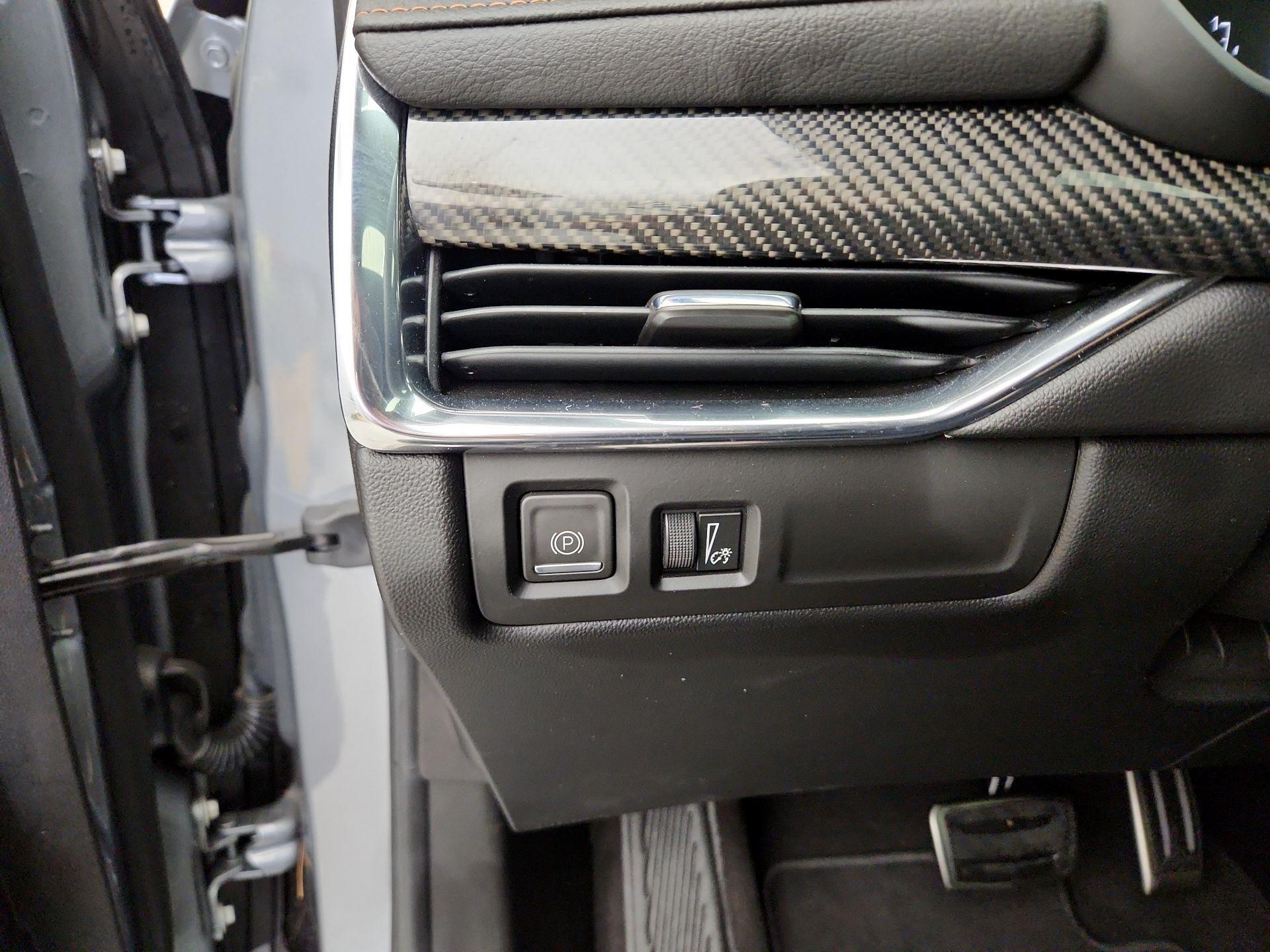 Thumbnail: 2023 Cadillac XT4 - 13