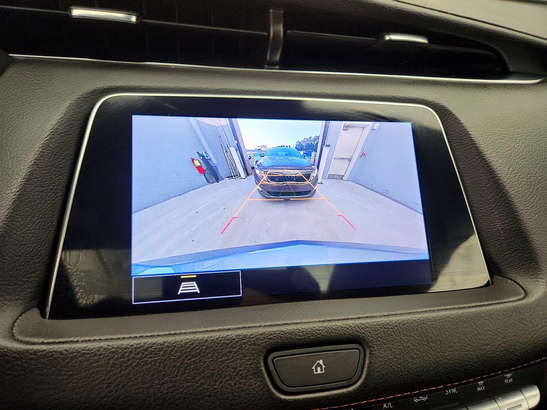 Thumbnail: 2023 Cadillac XT4 - 14