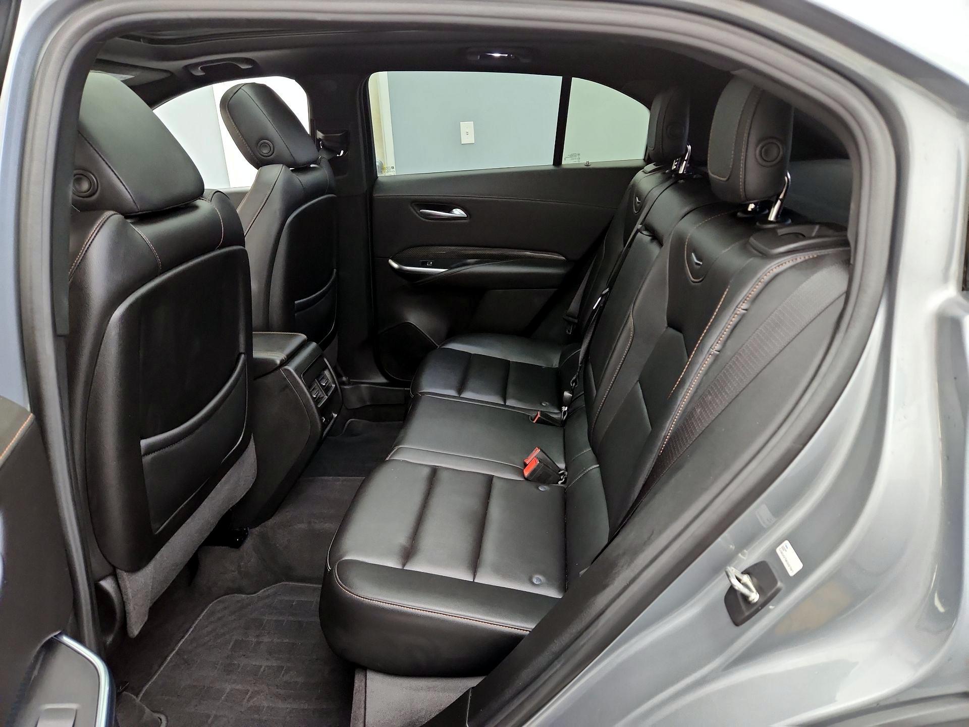 Thumbnail: 2023 Cadillac XT4 - 20