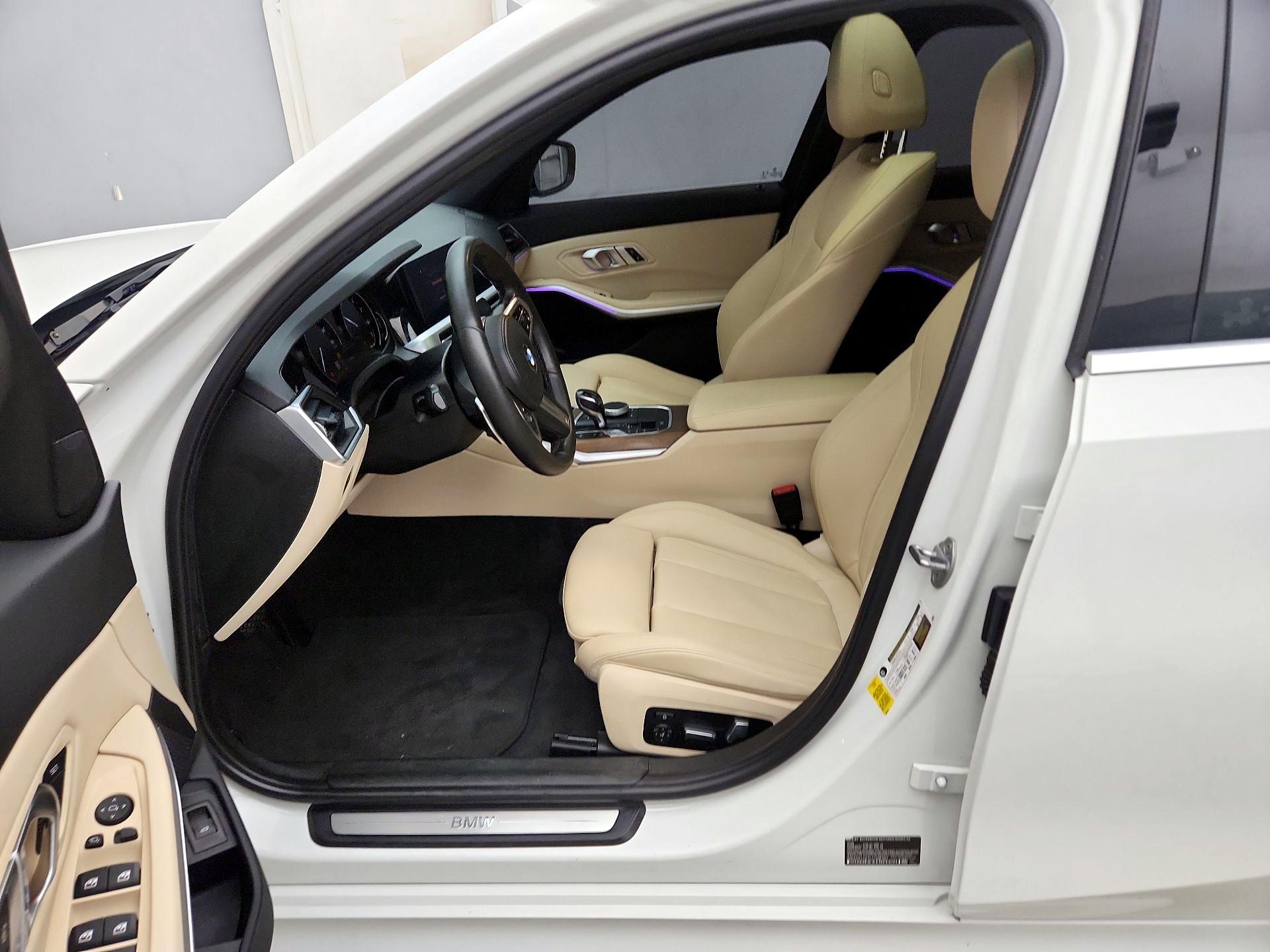 Thumbnail: 2020 BMW 3 Series - 11