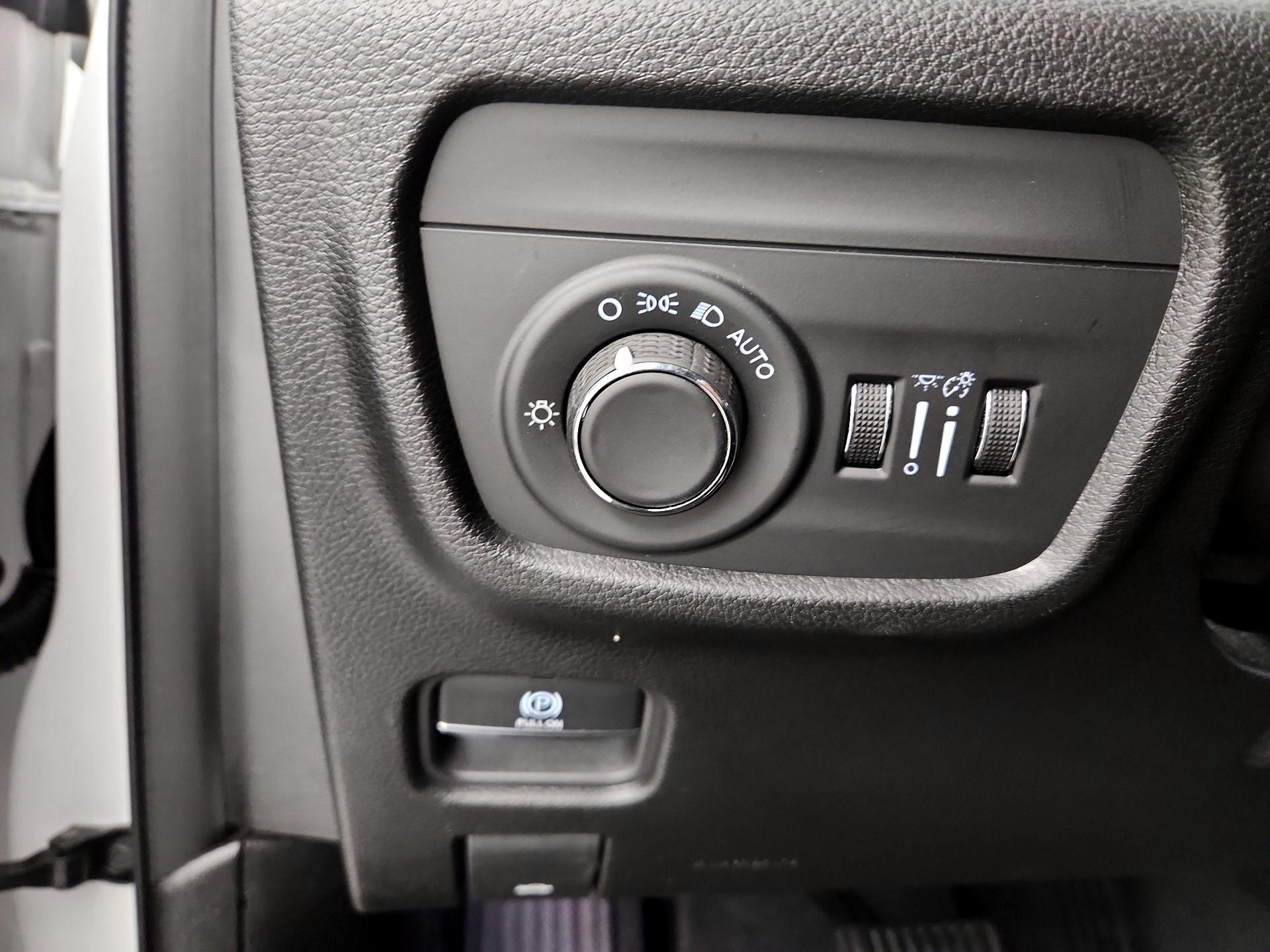 Thumbnail: 2023 Jeep Grand Cherokee - 13