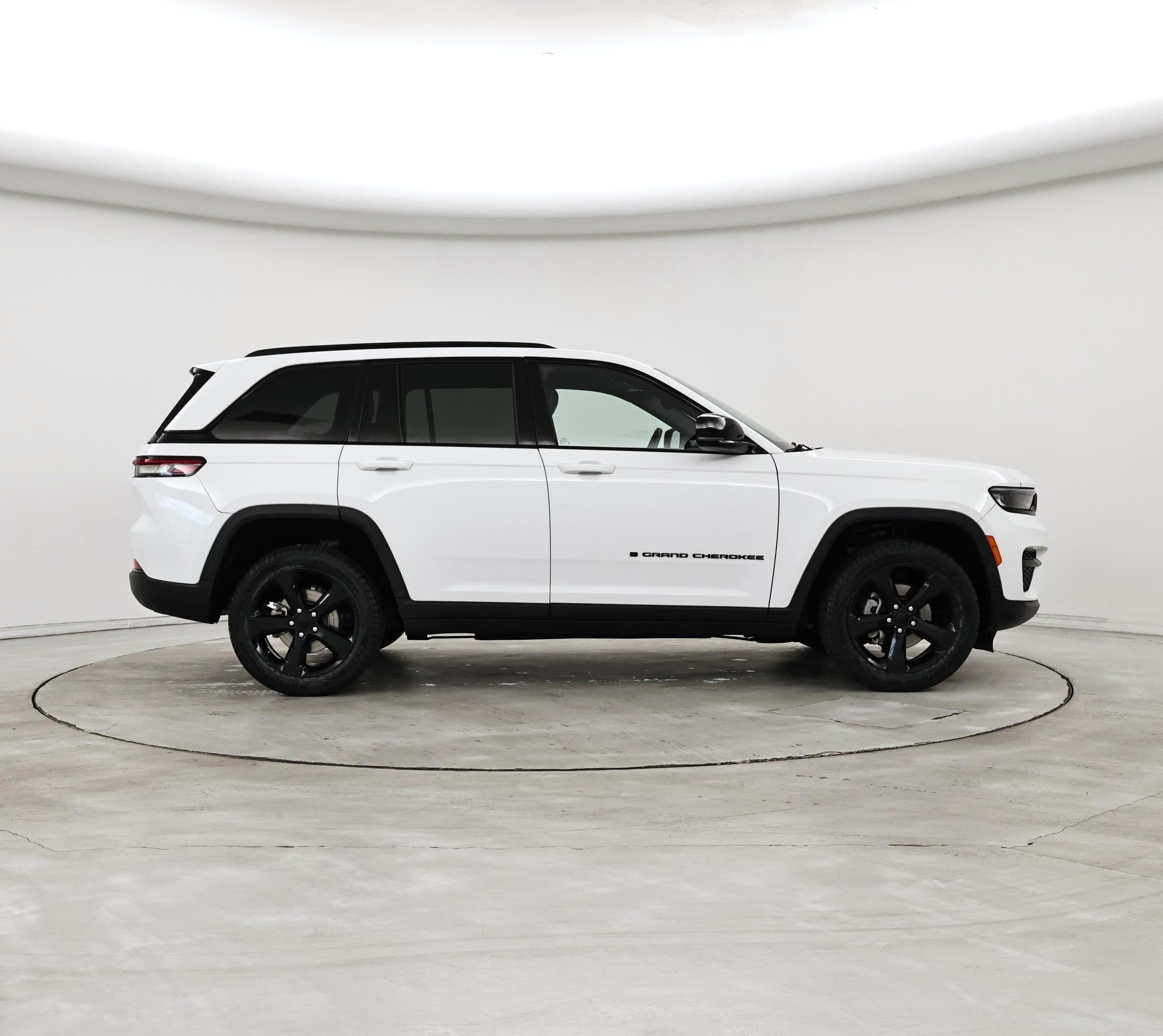 Thumbnail: 2023 Jeep Grand Cherokee - 7