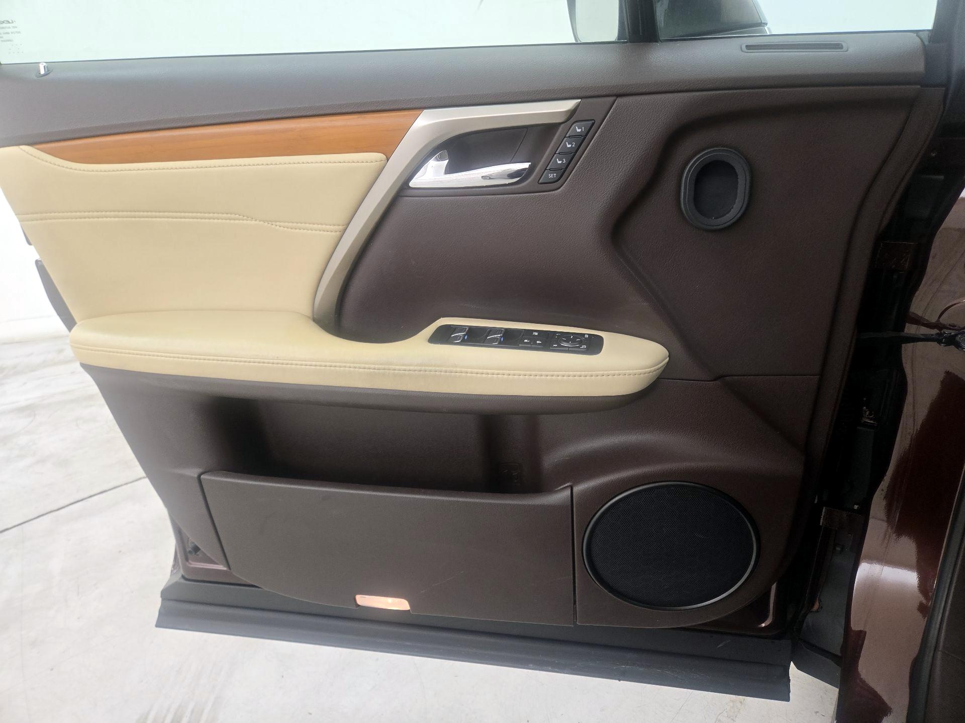 Thumbnail: 2017 Lexus RX - 12