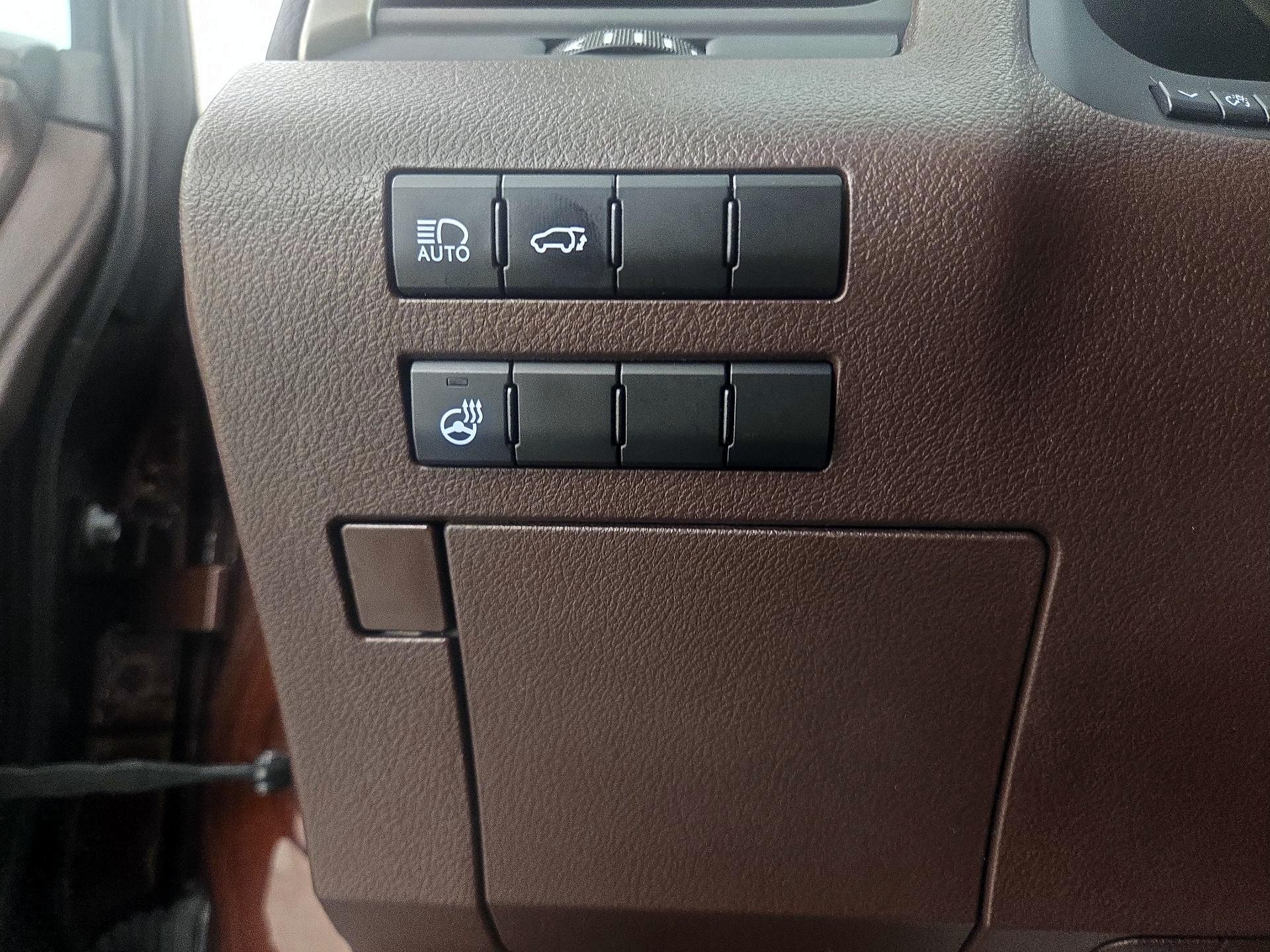 Thumbnail: 2017 Lexus RX - 13