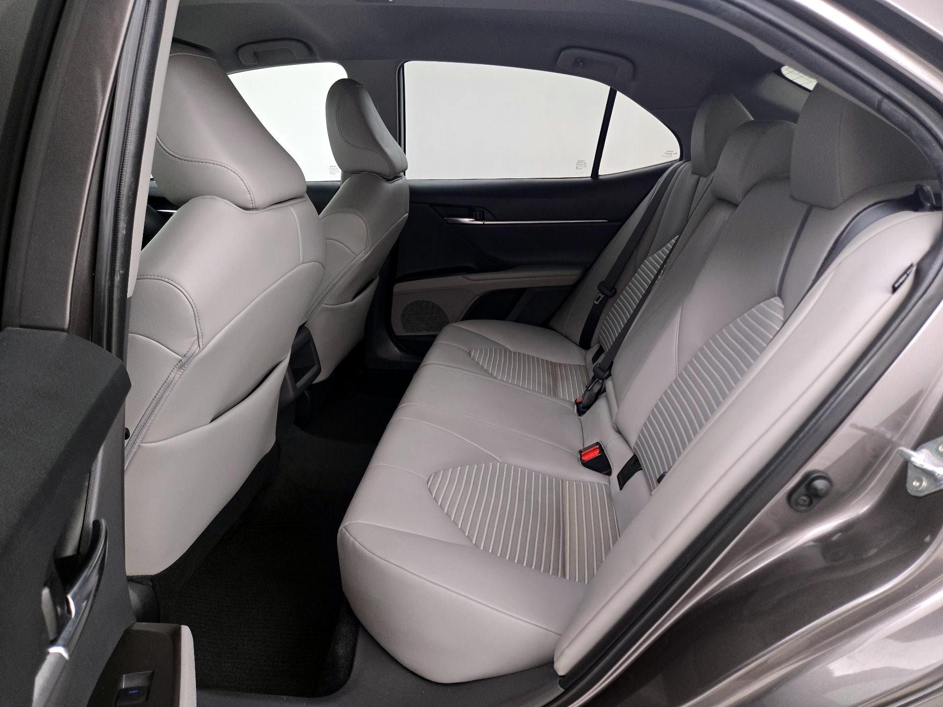 Thumbnail: 2022 Toyota Camry - 19