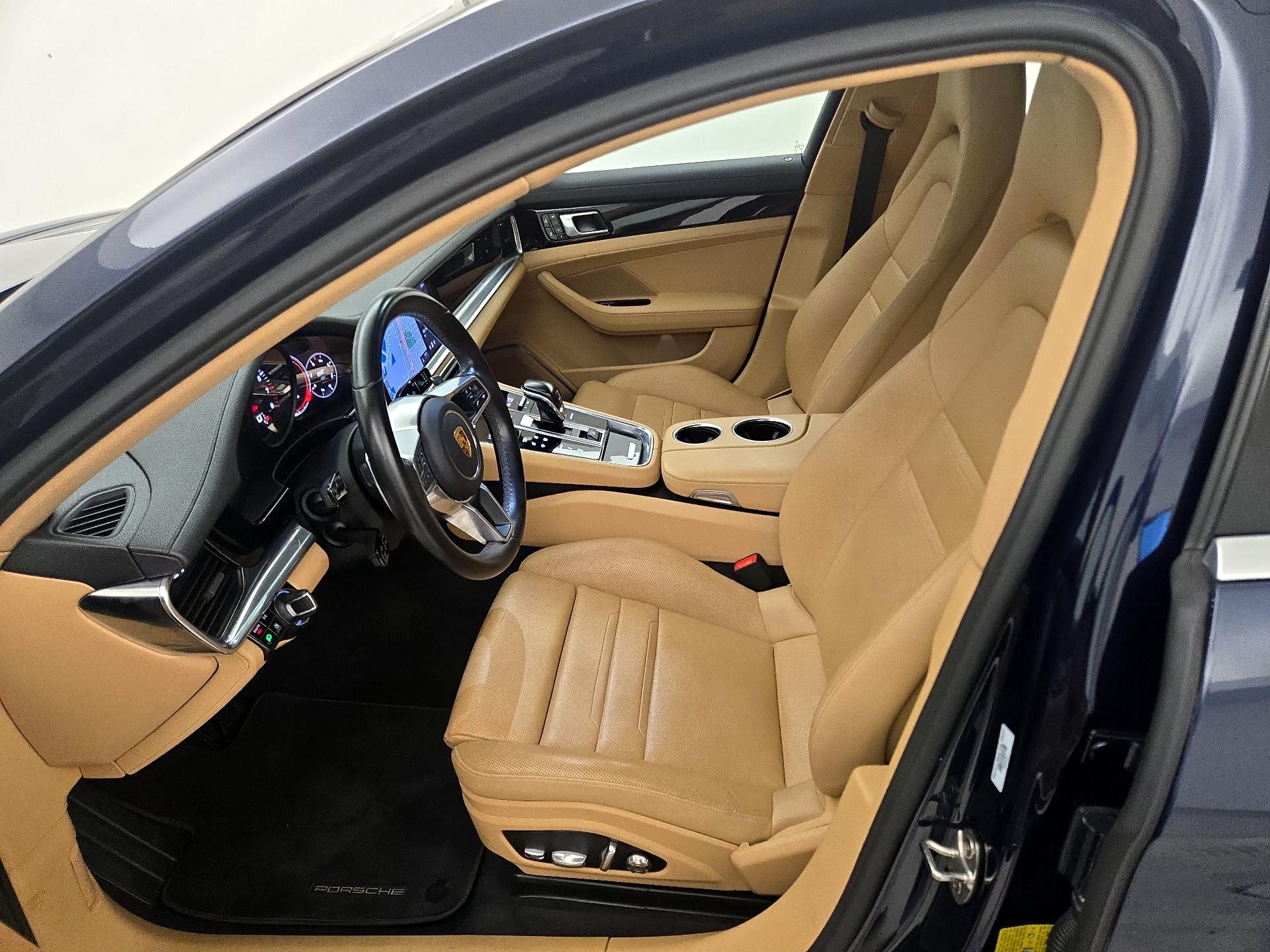 Thumbnail: 2020 Porsche Panamera - 11