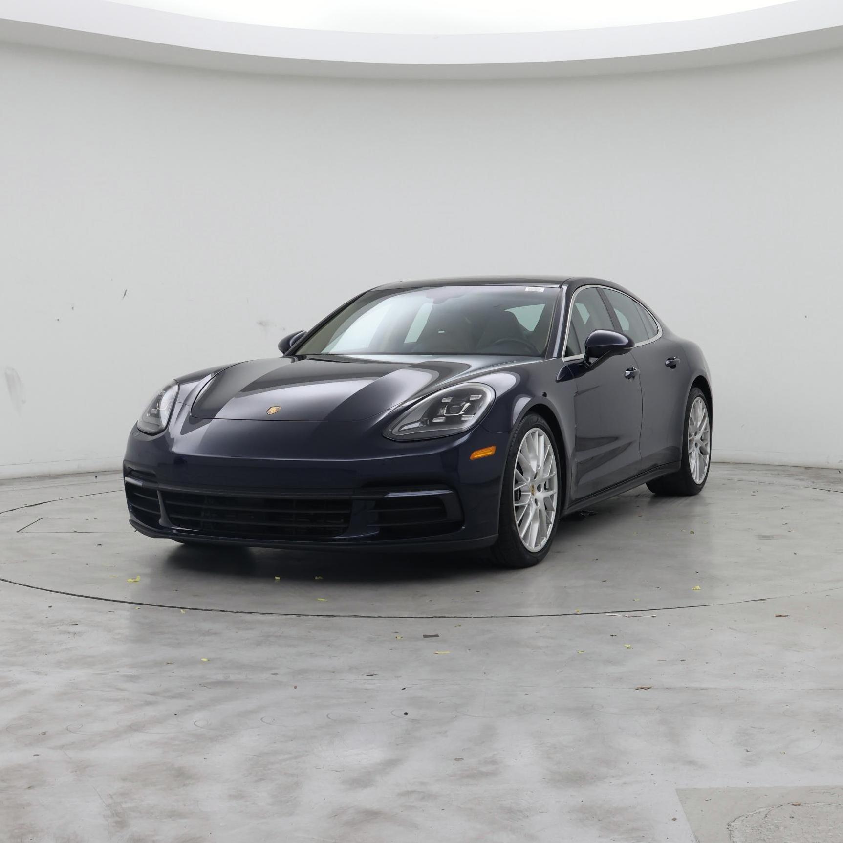 Thumbnail: 2020 Porsche Panamera - 4