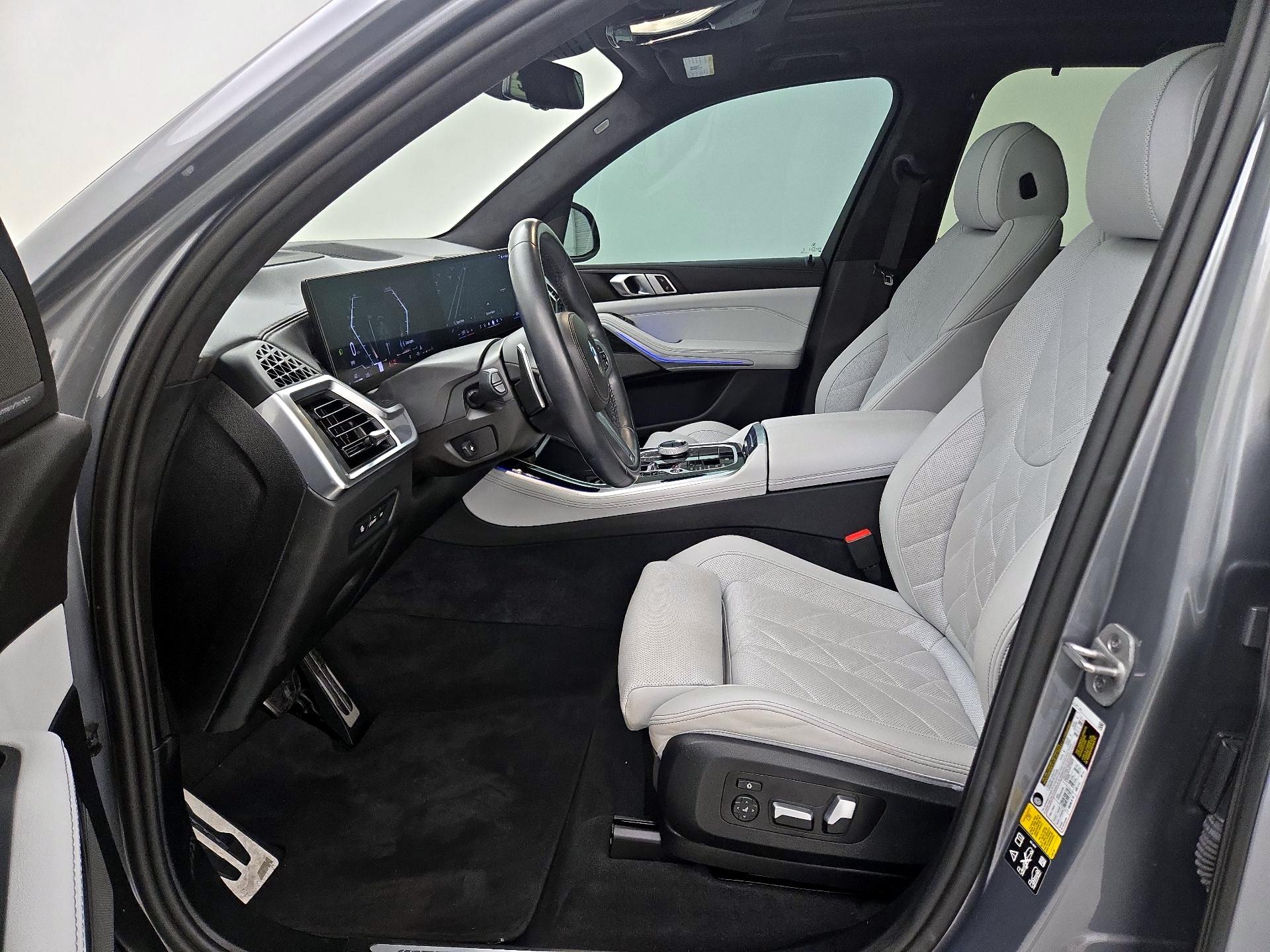 Thumbnail: 2024 BMW X5 - 11