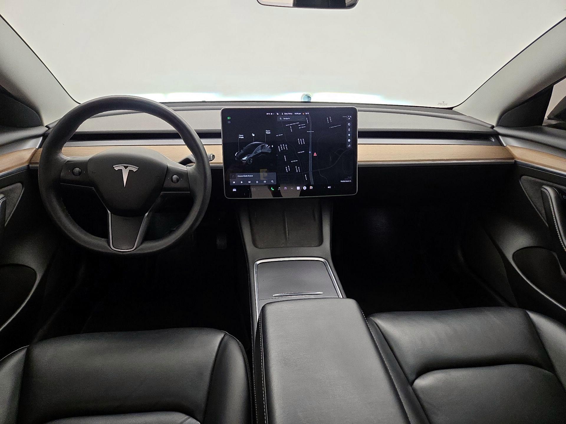 Thumbnail: 2022 Tesla Model 3 - 9