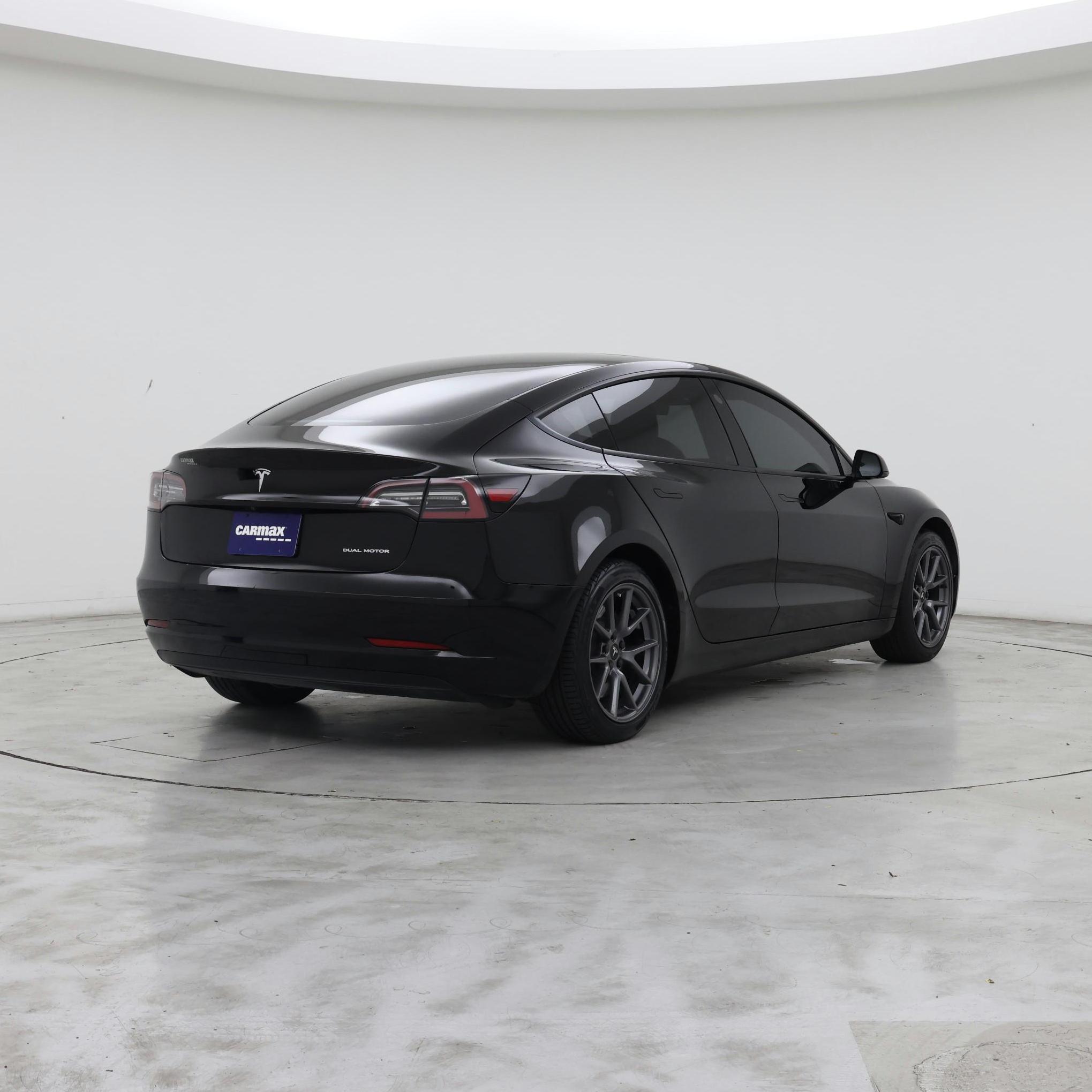 Thumbnail: 2022 Tesla Model 3 - 8