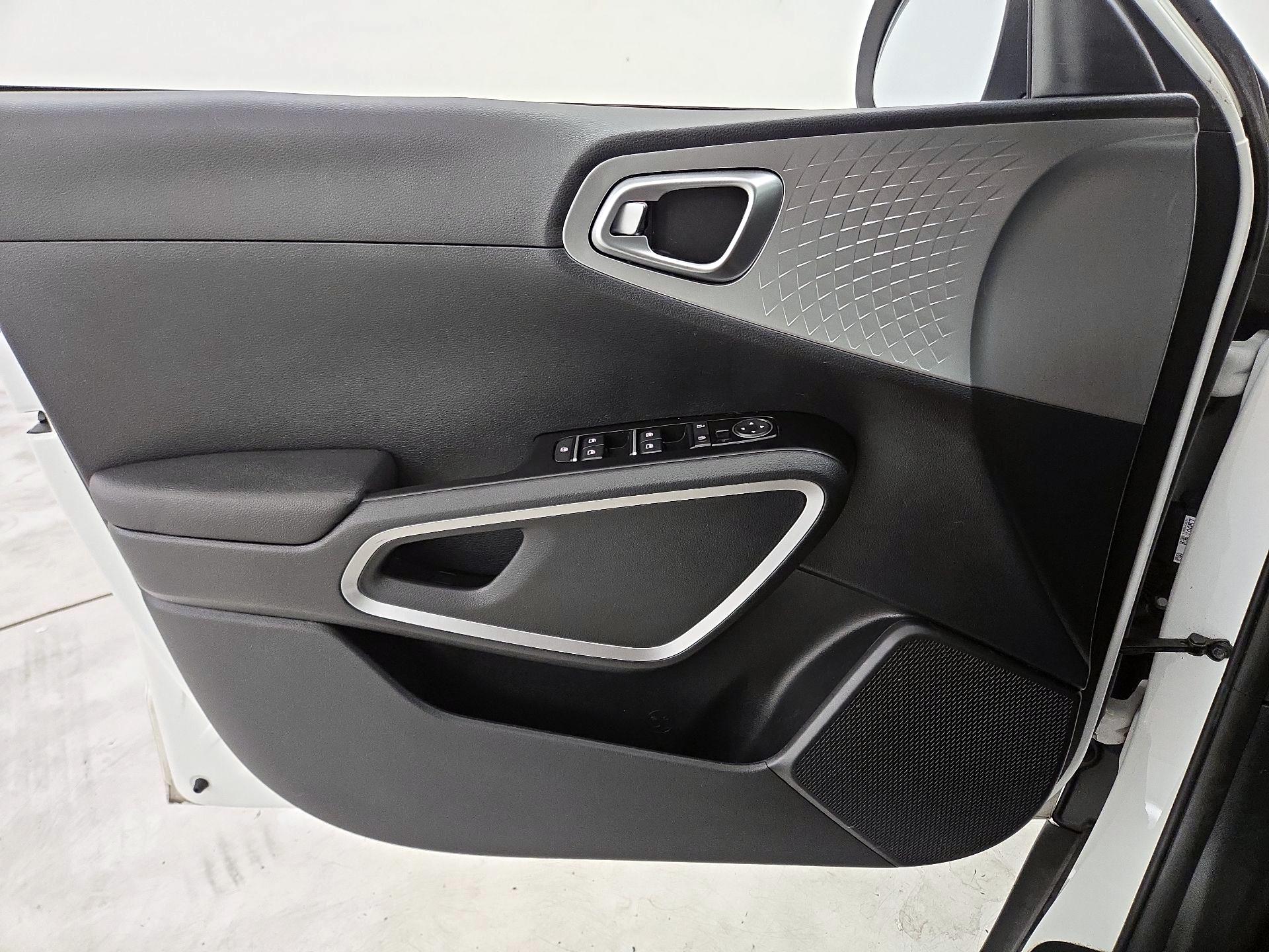 Thumbnail: 2021 Kia Soul - 12