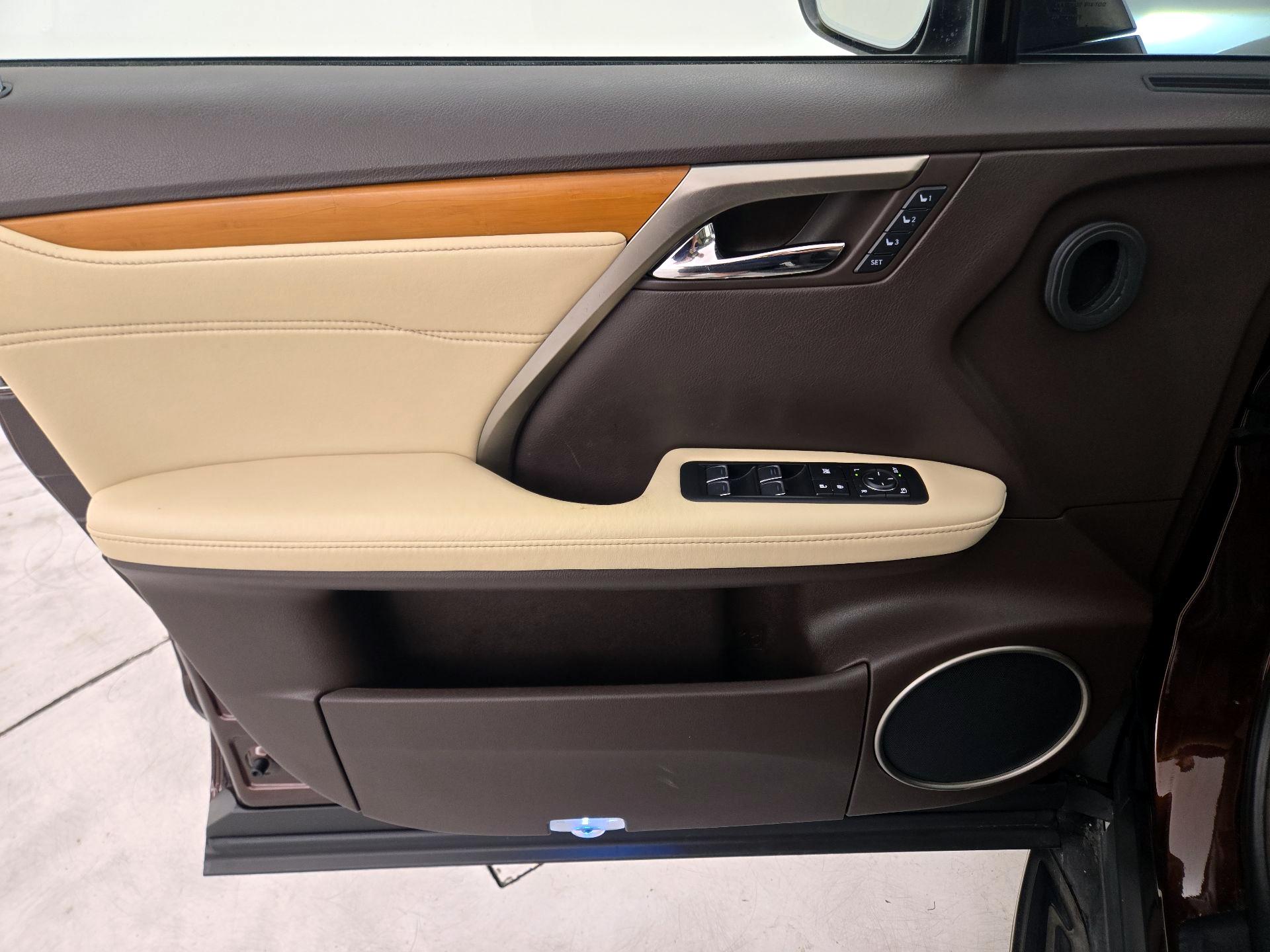 Thumbnail: 2017 Lexus RX - 12