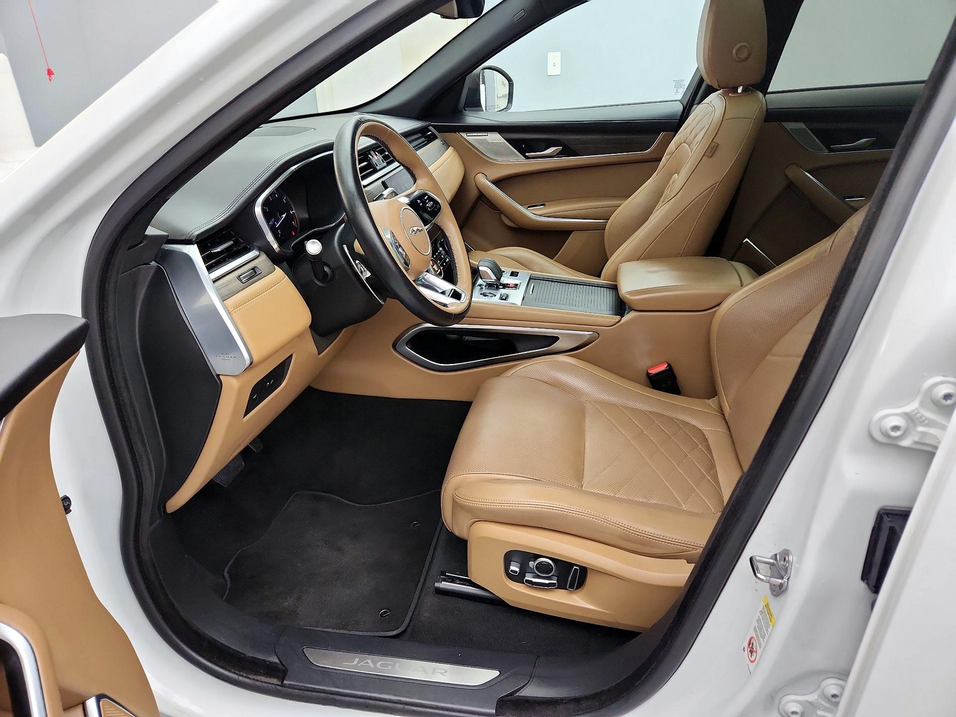 Thumbnail: 2022 Jaguar F-Pace - 11