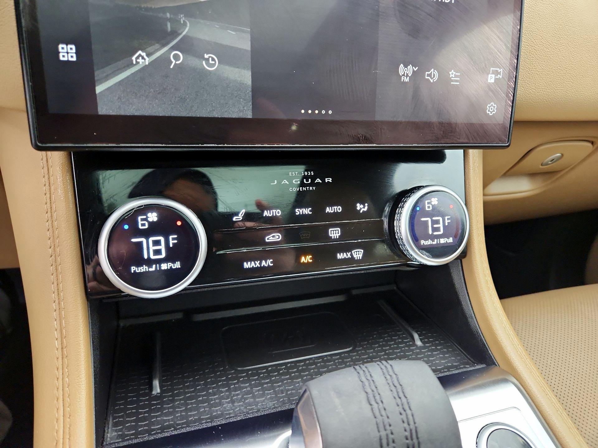 Thumbnail: 2022 Jaguar F-Pace - 17