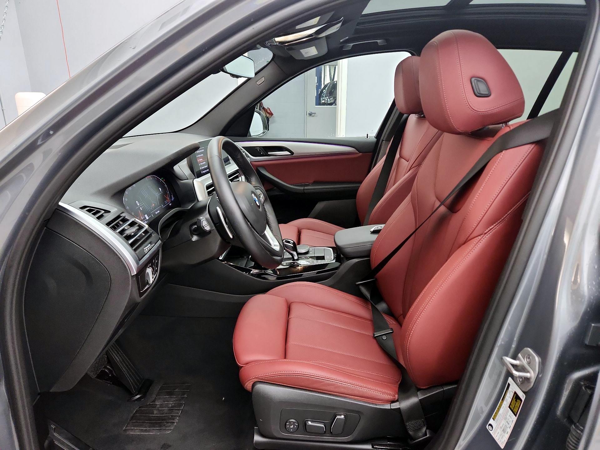 Thumbnail: 2024 BMW X3 - 11