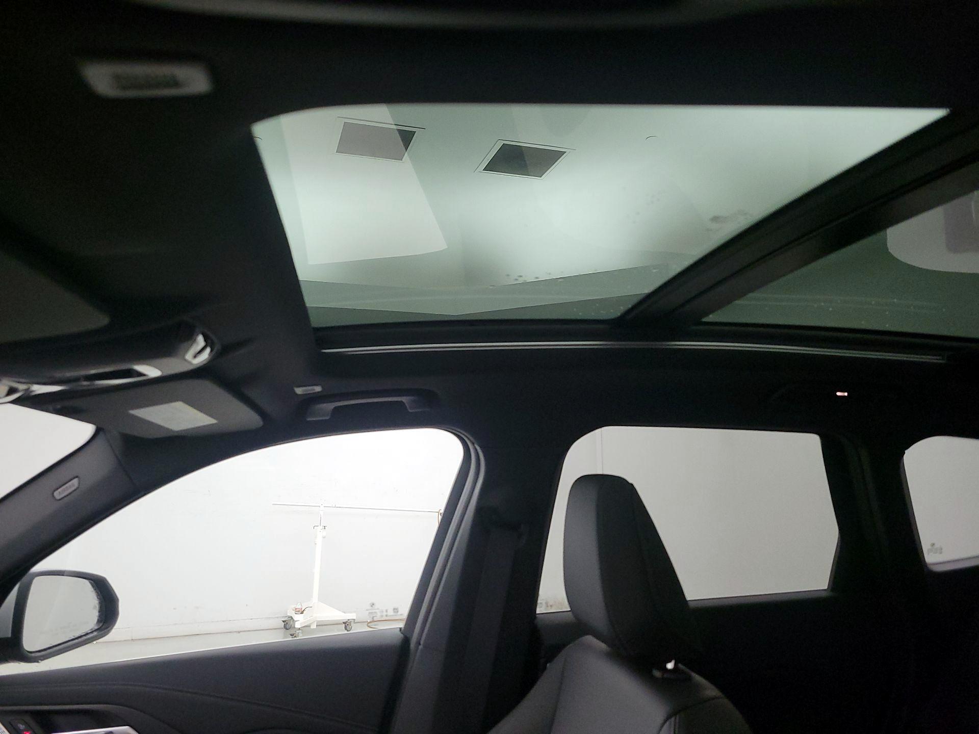 Thumbnail: 2023 BMW X1 - 20