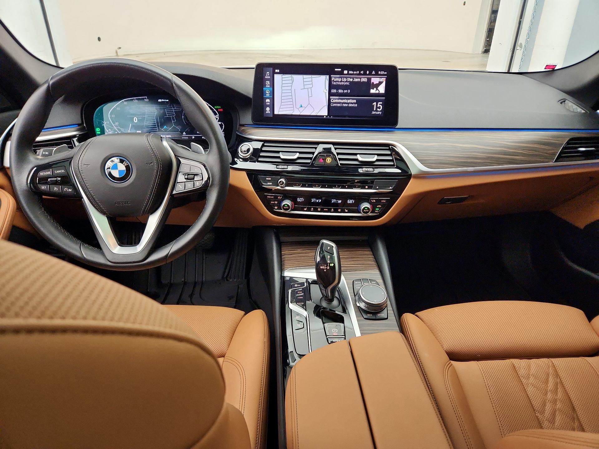 Thumbnail: 2023 BMW 5 Series - 9