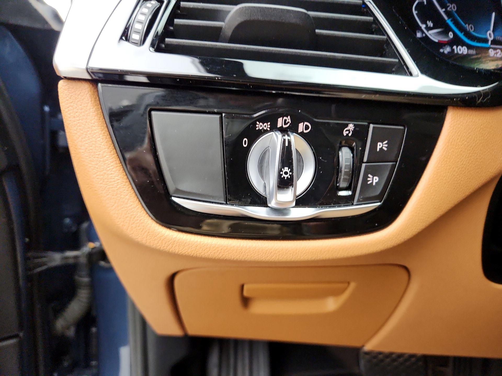 Thumbnail: 2023 BMW 5 Series - 13