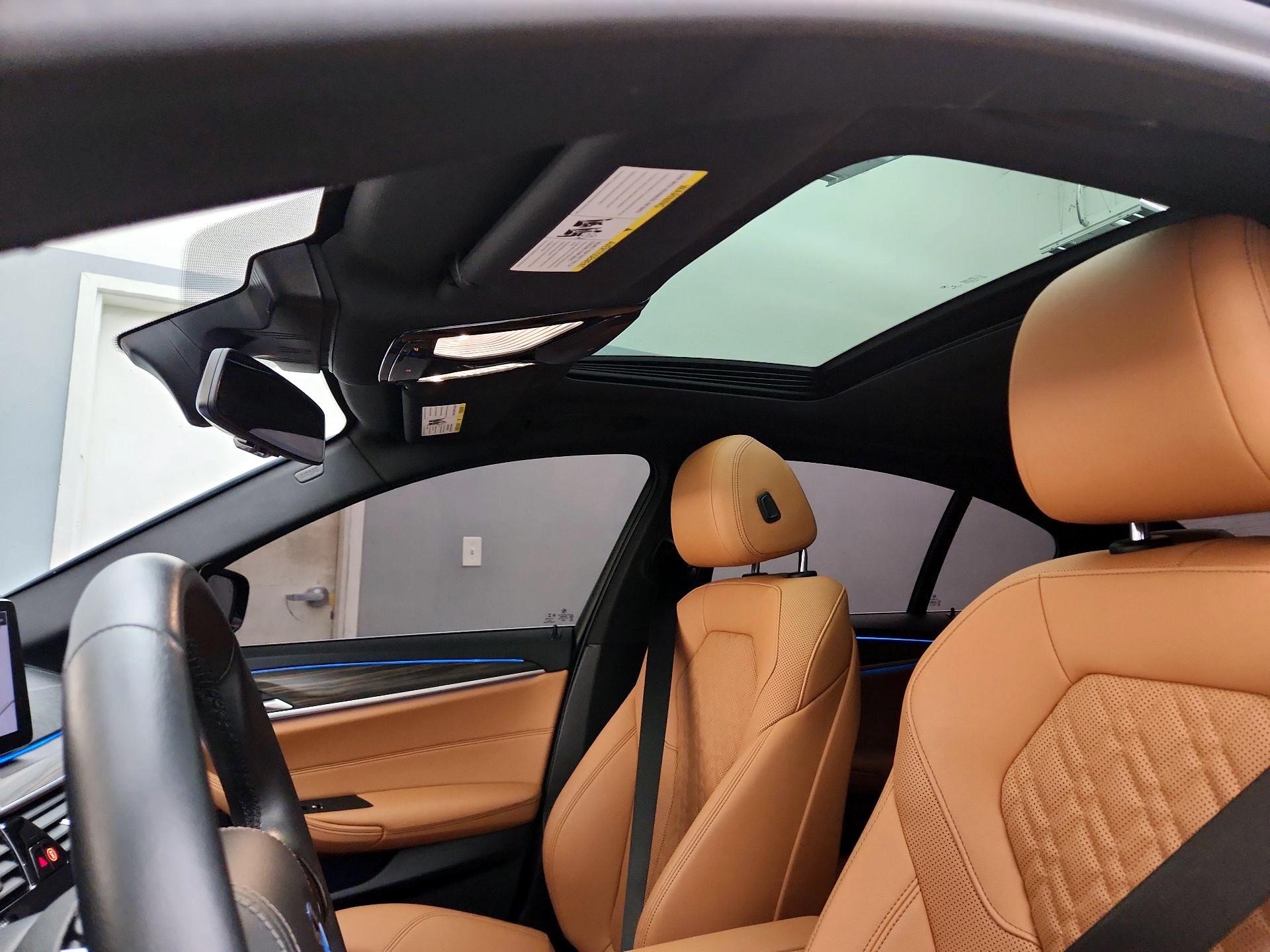 Thumbnail: 2023 BMW 5 Series - 20