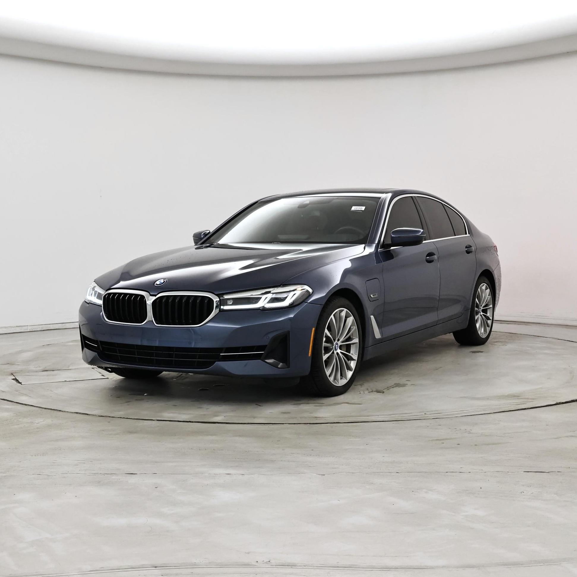 Thumbnail: 2023 BMW 5 Series - 4