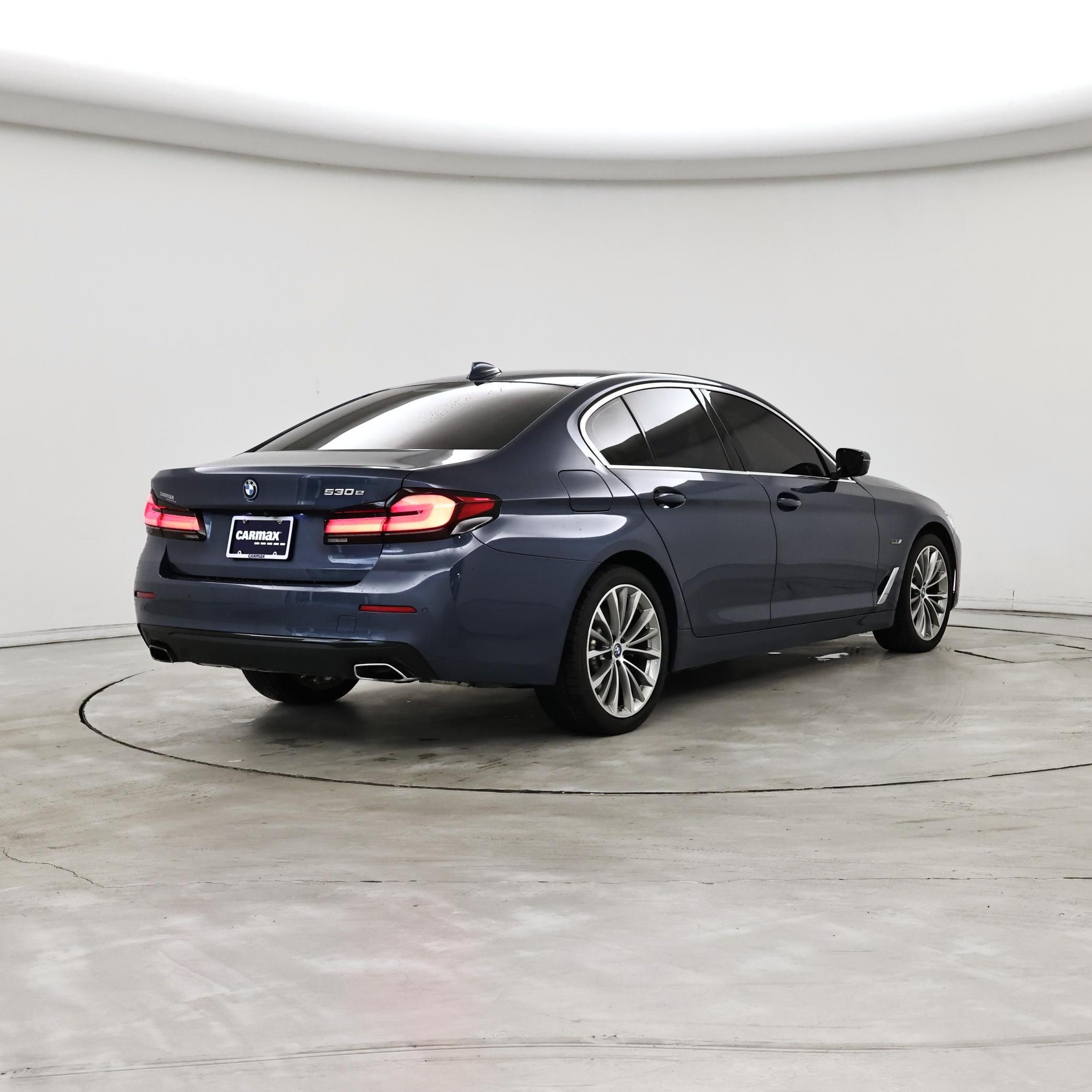 Thumbnail: 2023 BMW 5 Series - 8