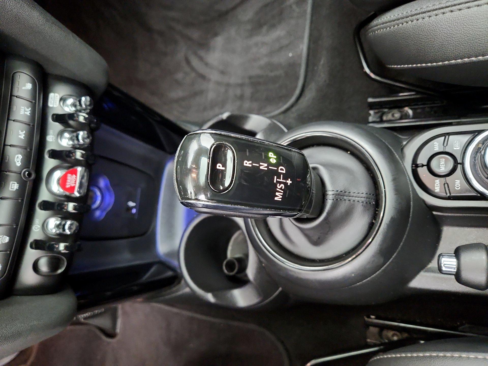 Thumbnail: 2023 MINI Cooper Hardtop - 17