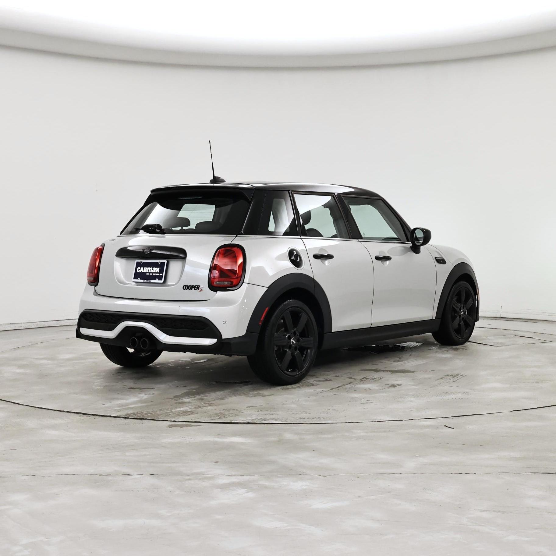 Thumbnail: 2023 MINI Cooper Hardtop - 8