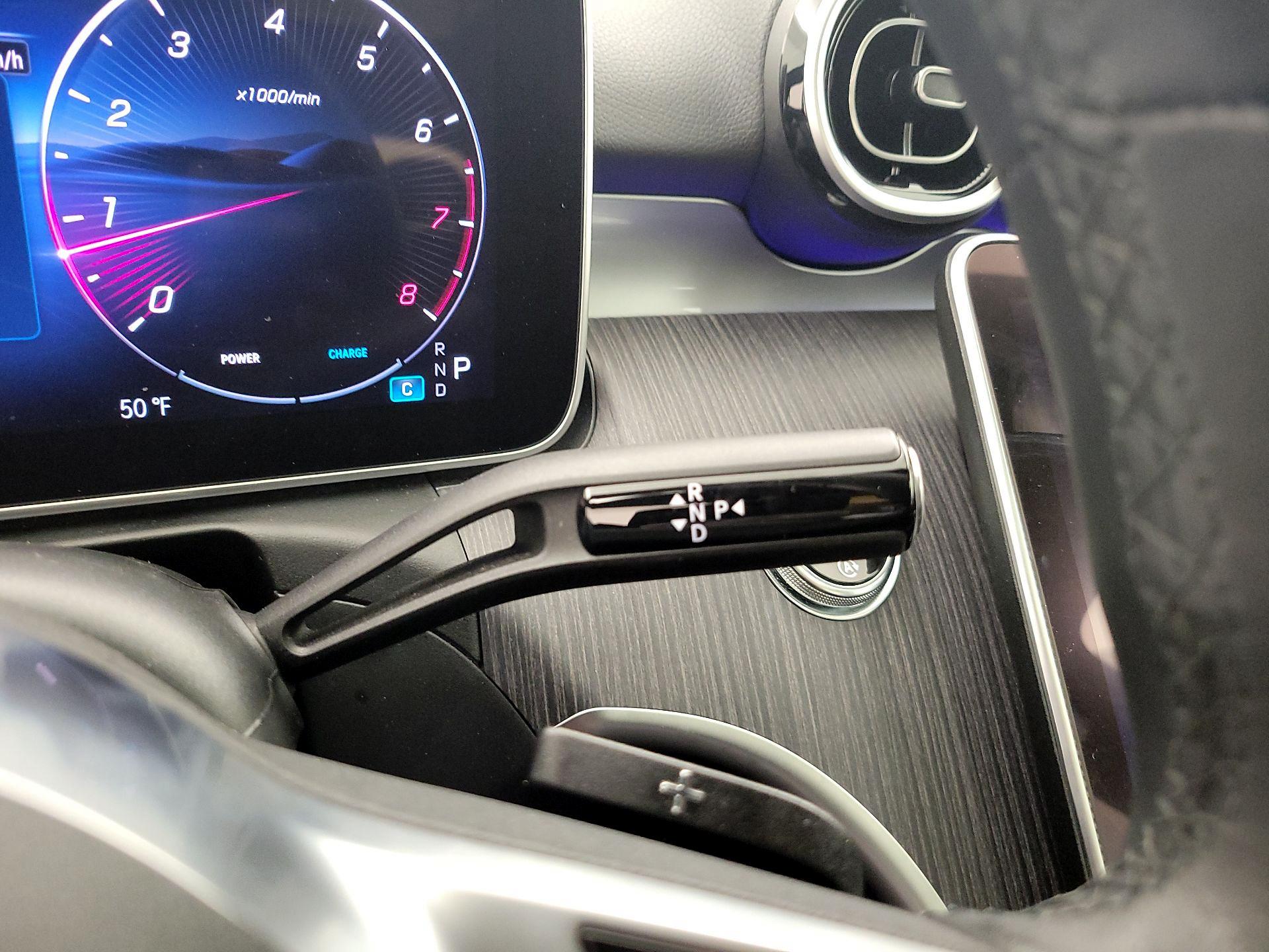 Thumbnail: 2025 Mercedes-Benz C-Class - 17