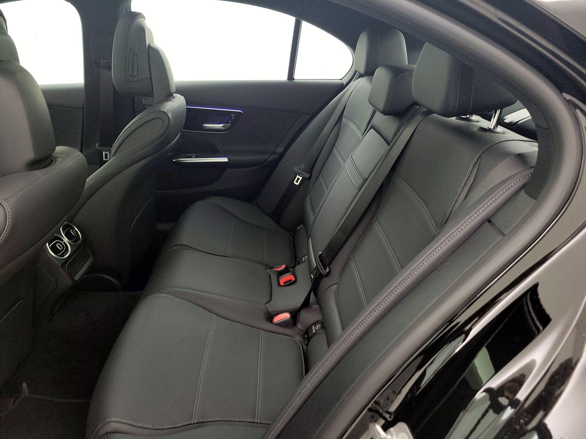 Thumbnail: 2025 Mercedes-Benz C-Class - 20