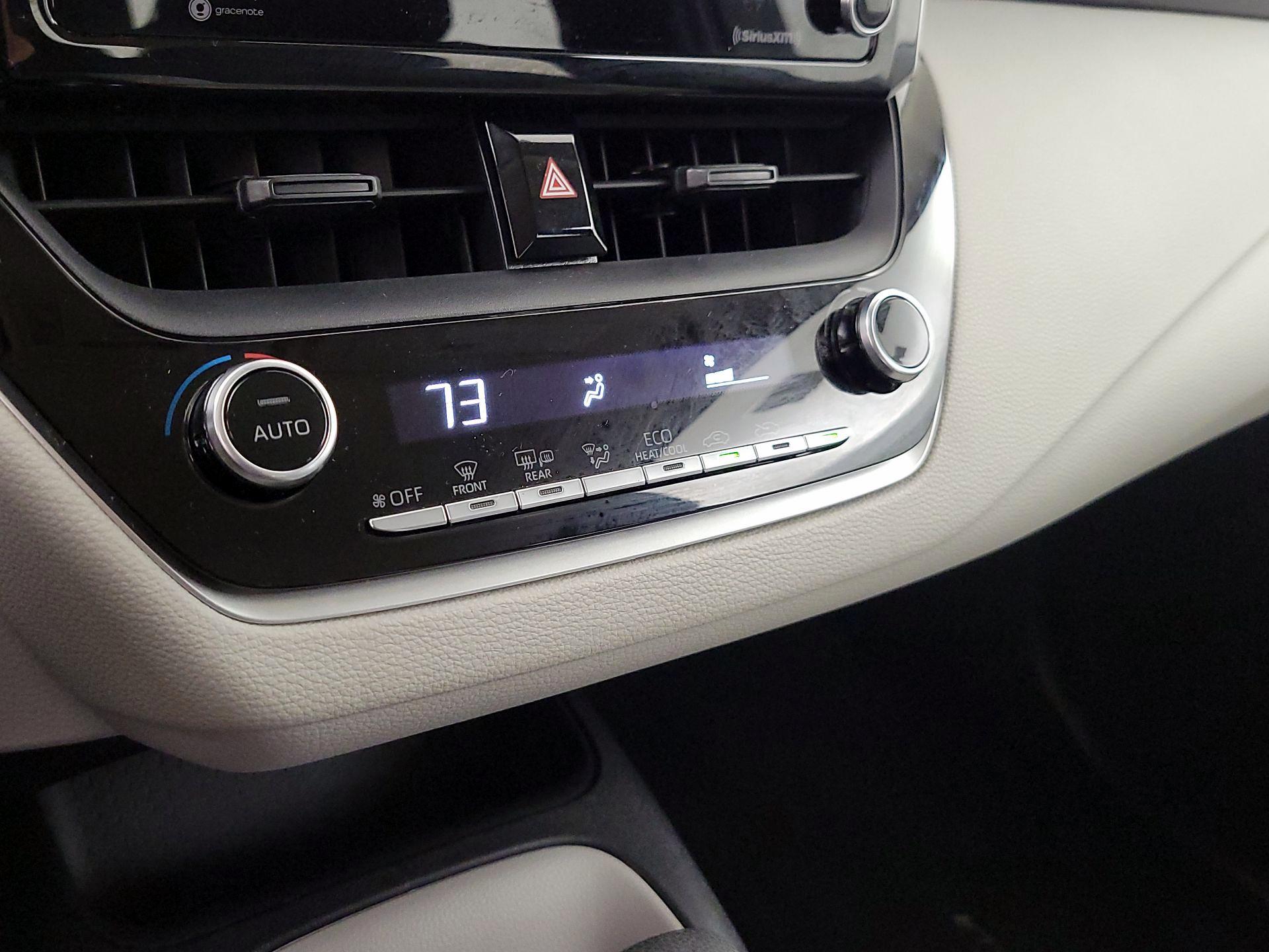 Thumbnail: 2021 Toyota Corolla - 16