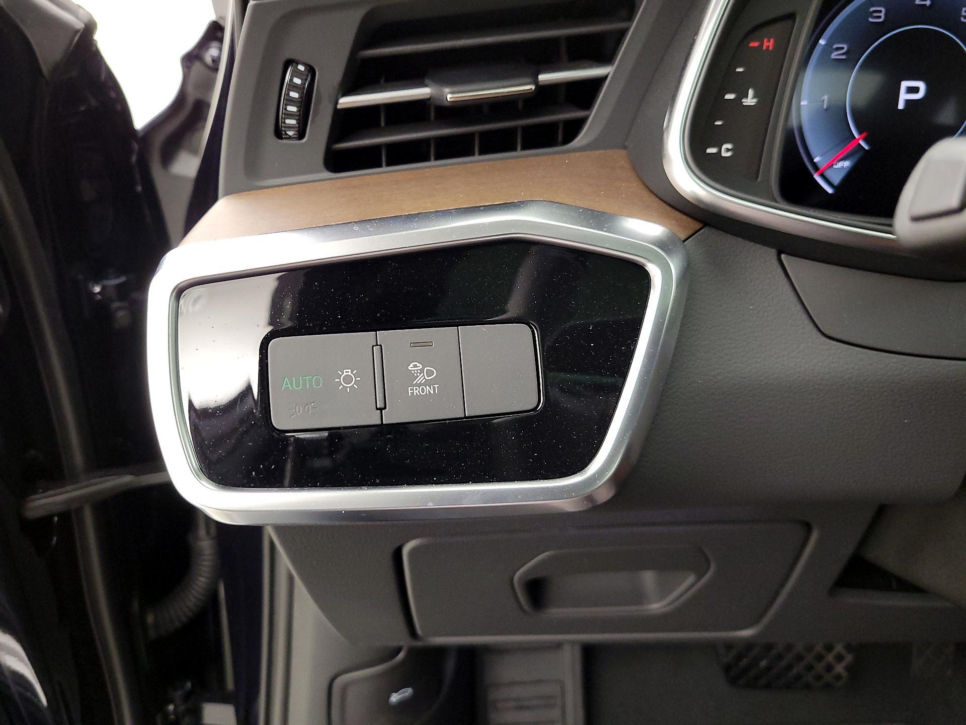 Thumbnail: 2025 Audi A6 - 13