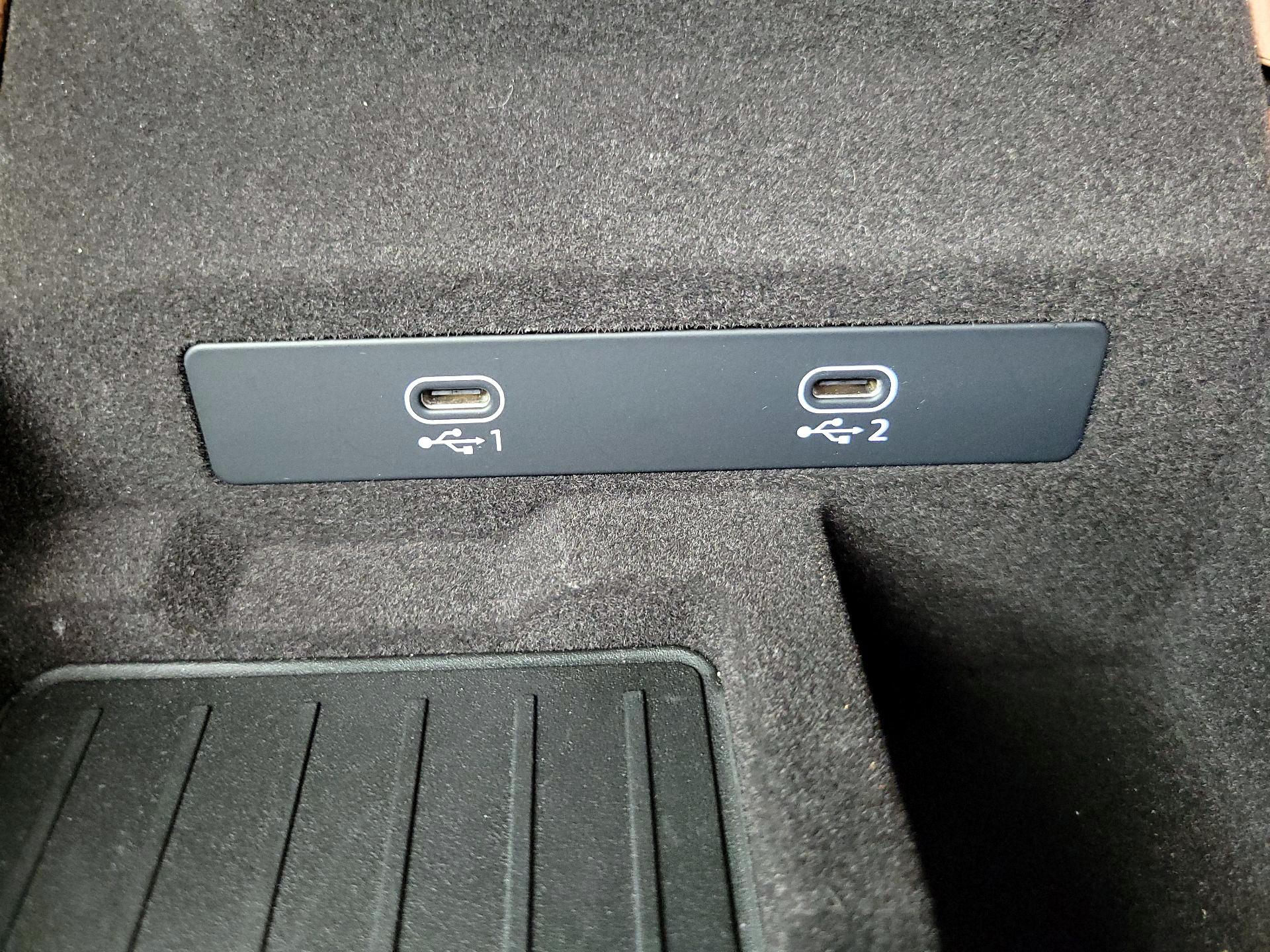 Thumbnail: 2025 Audi A6 - 19