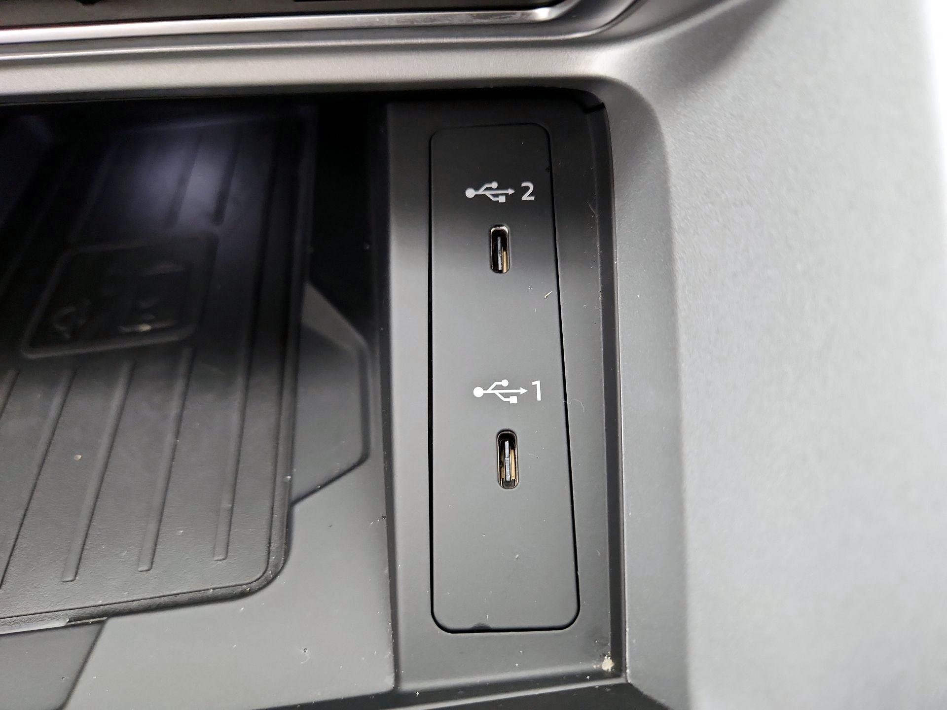 Thumbnail: 2025 Audi Q3 - 18